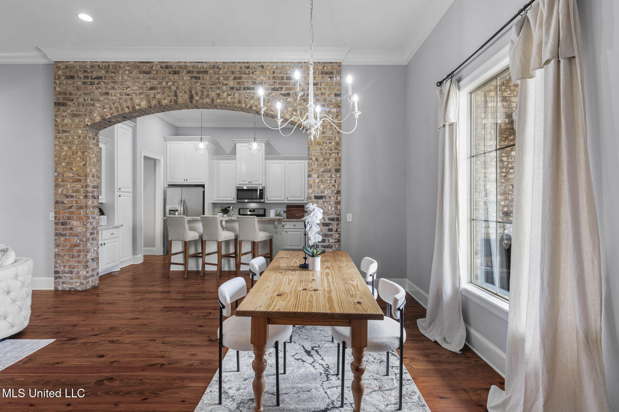 522 Carpenter Cove Property Photo 5