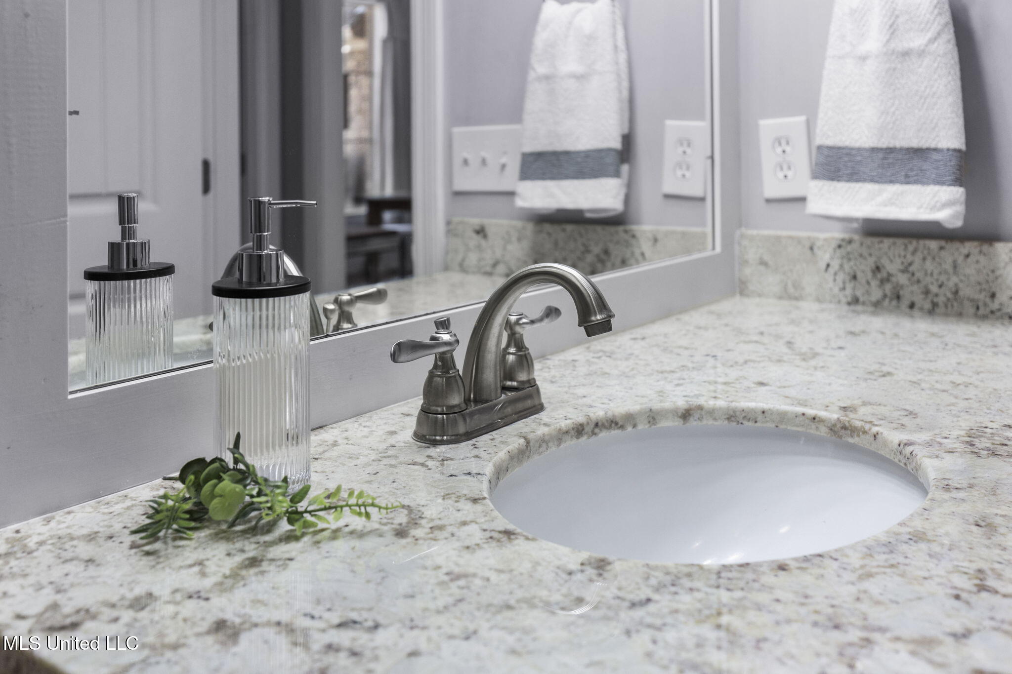 522 Carpenter Cove Property Photo 40