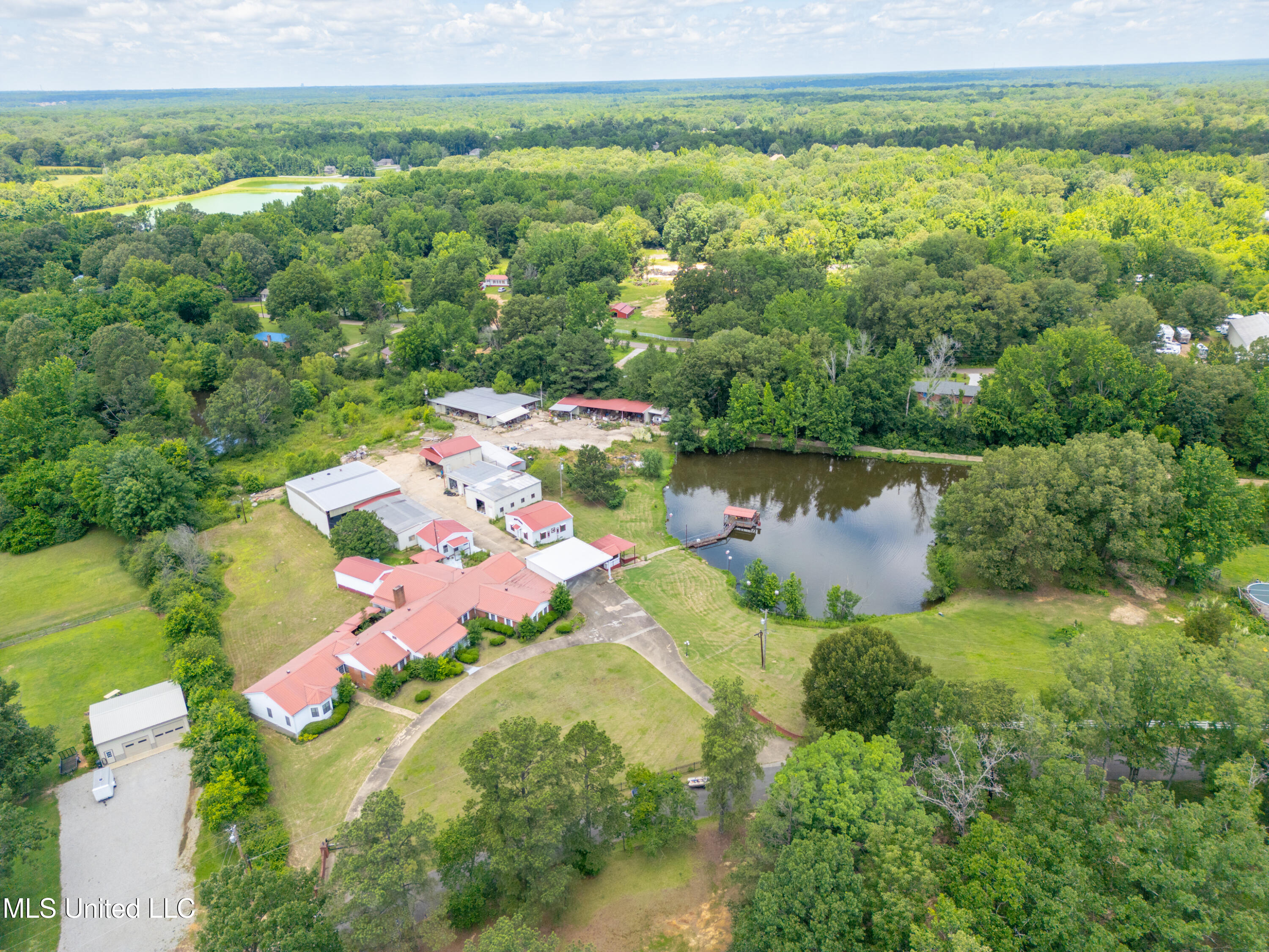 76 Peach Tree Road Property Photo 1
