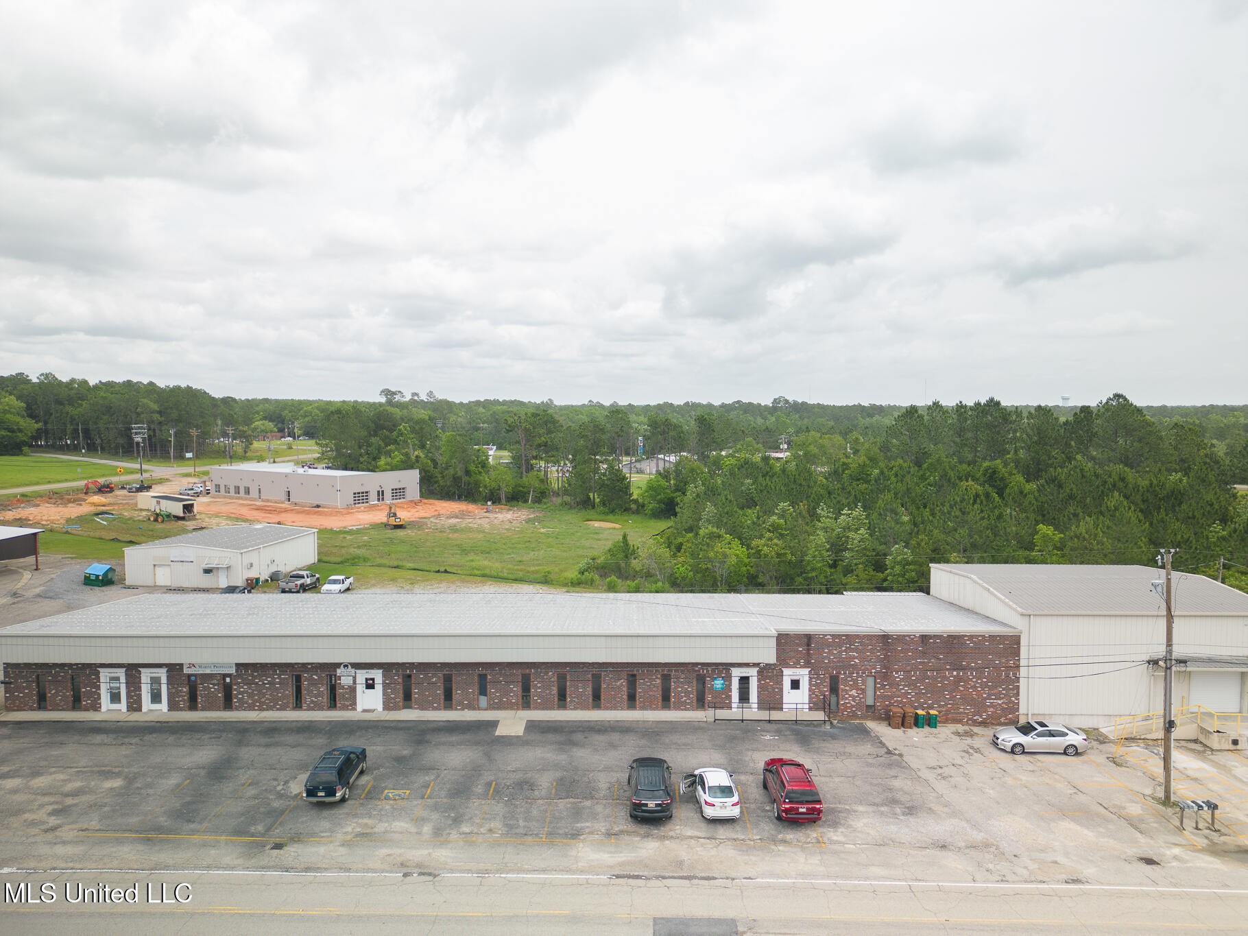12450 Shortcut Road Property Photo 3