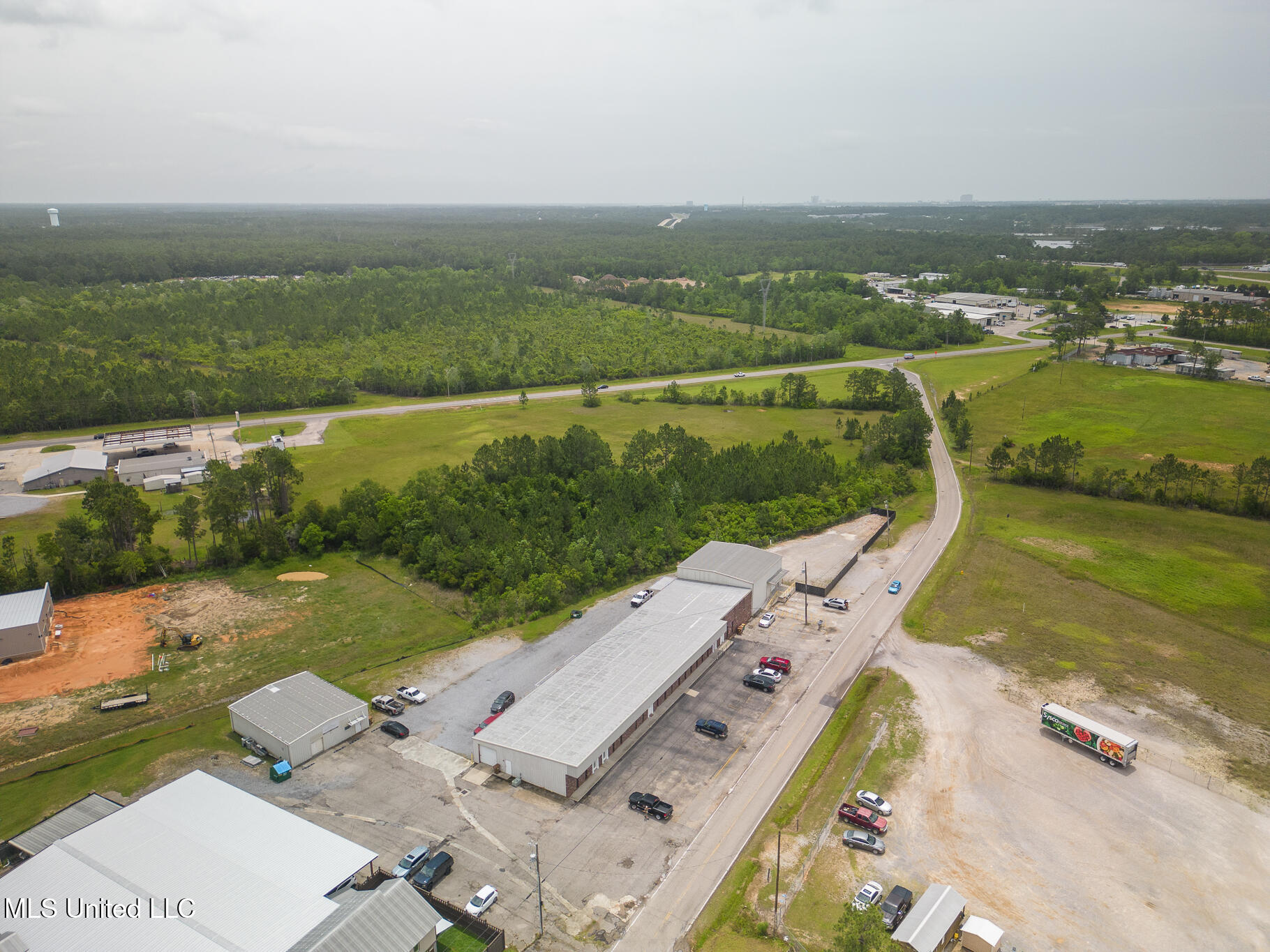 12450 Shortcut Road Property Photo 6