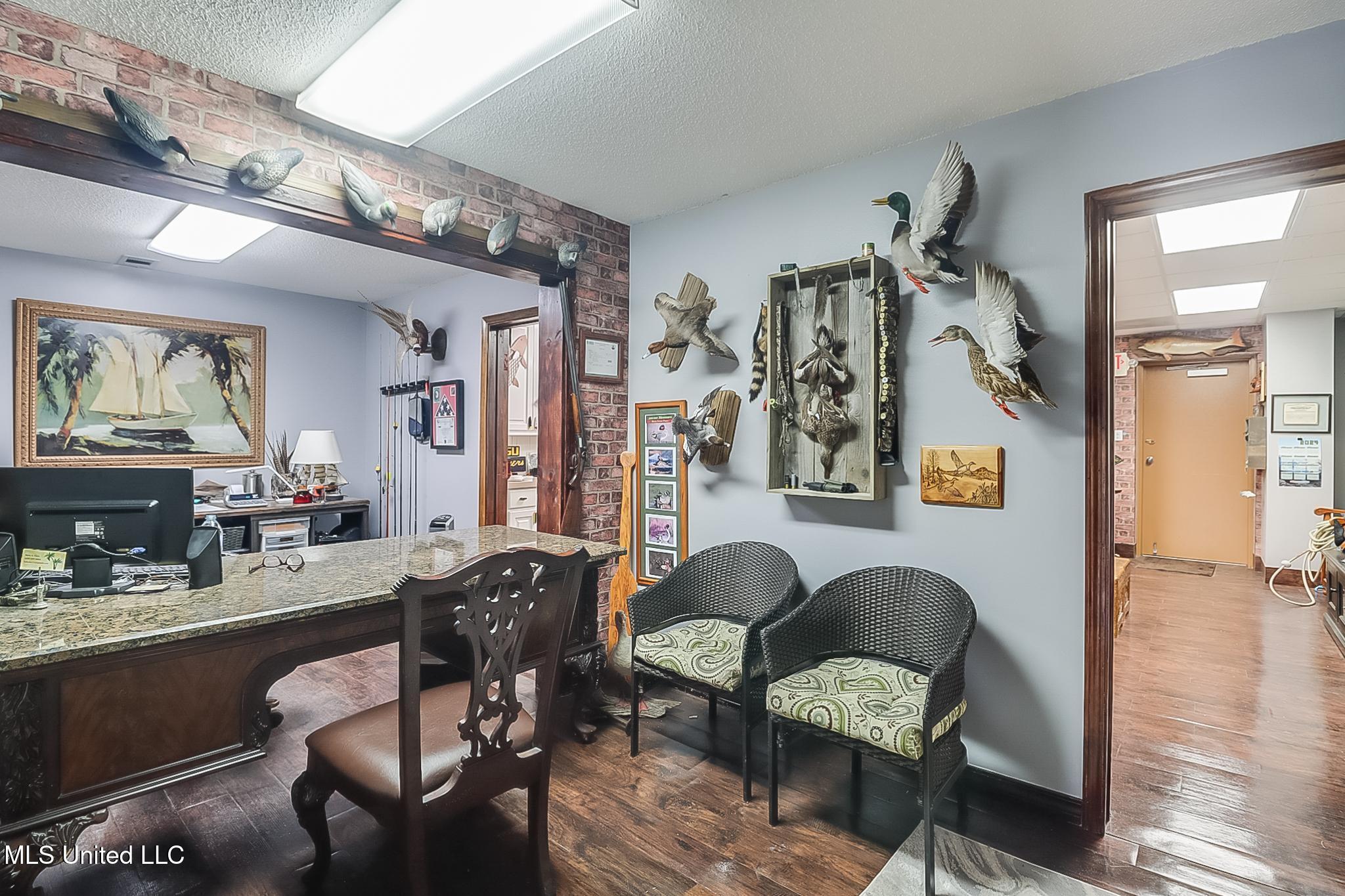 12450 Shortcut Road Property Photo 25