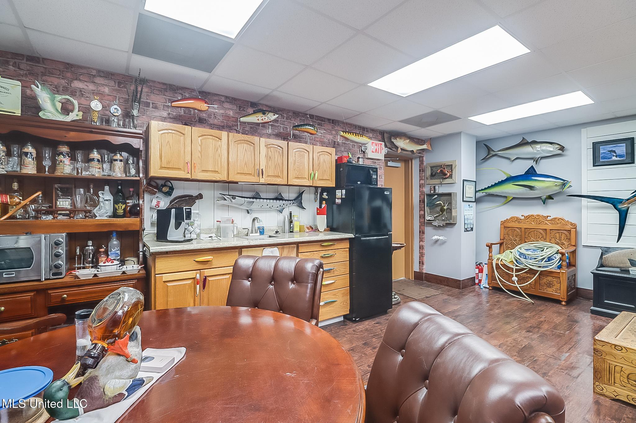 12450 Shortcut Road Property Photo 27