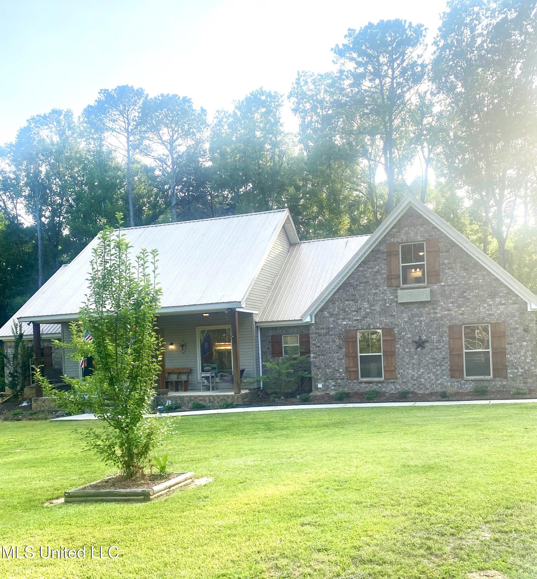 115 Pinedale Road Property Photo 3