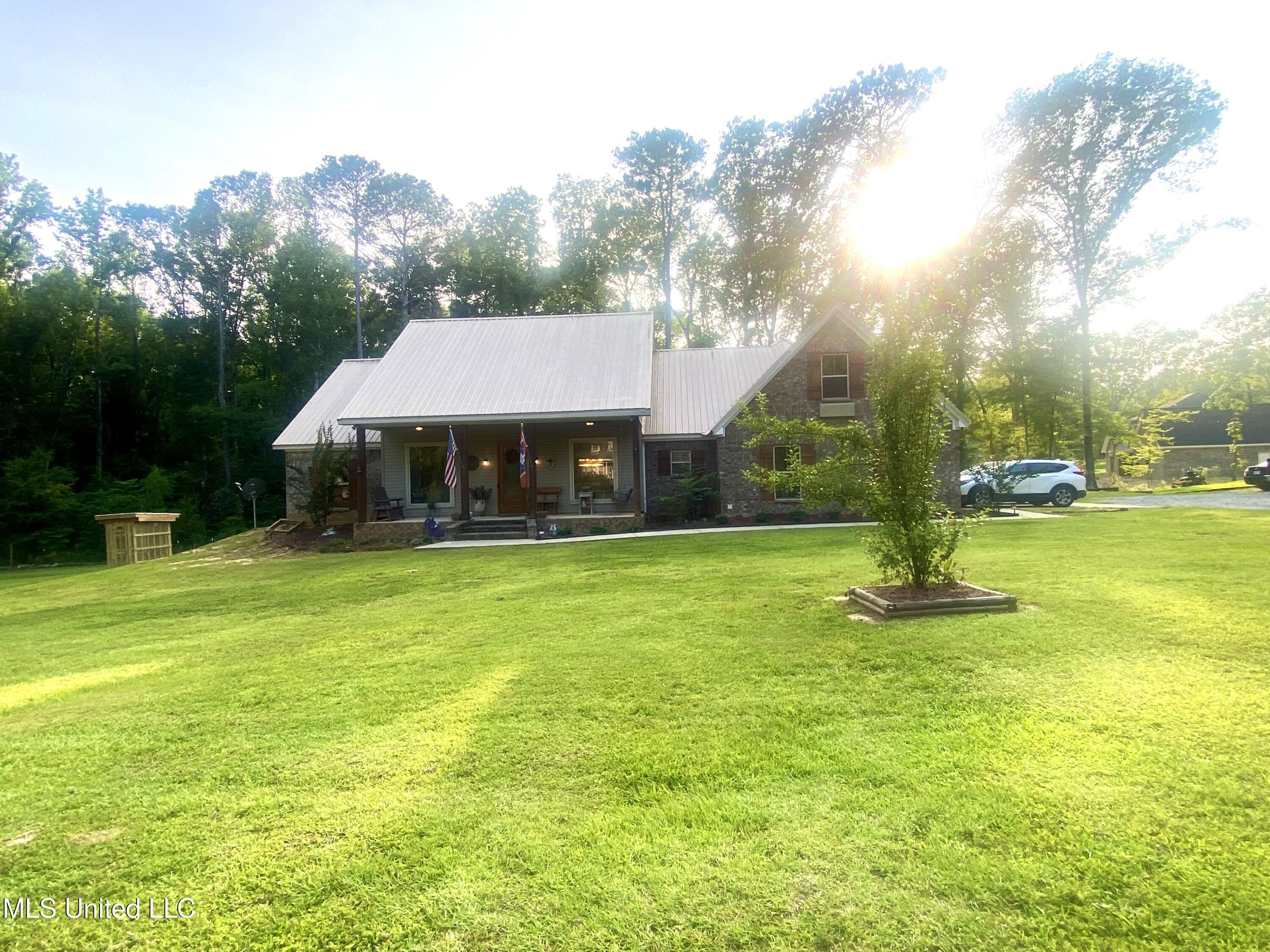 115 Pinedale Road Property Photo 4