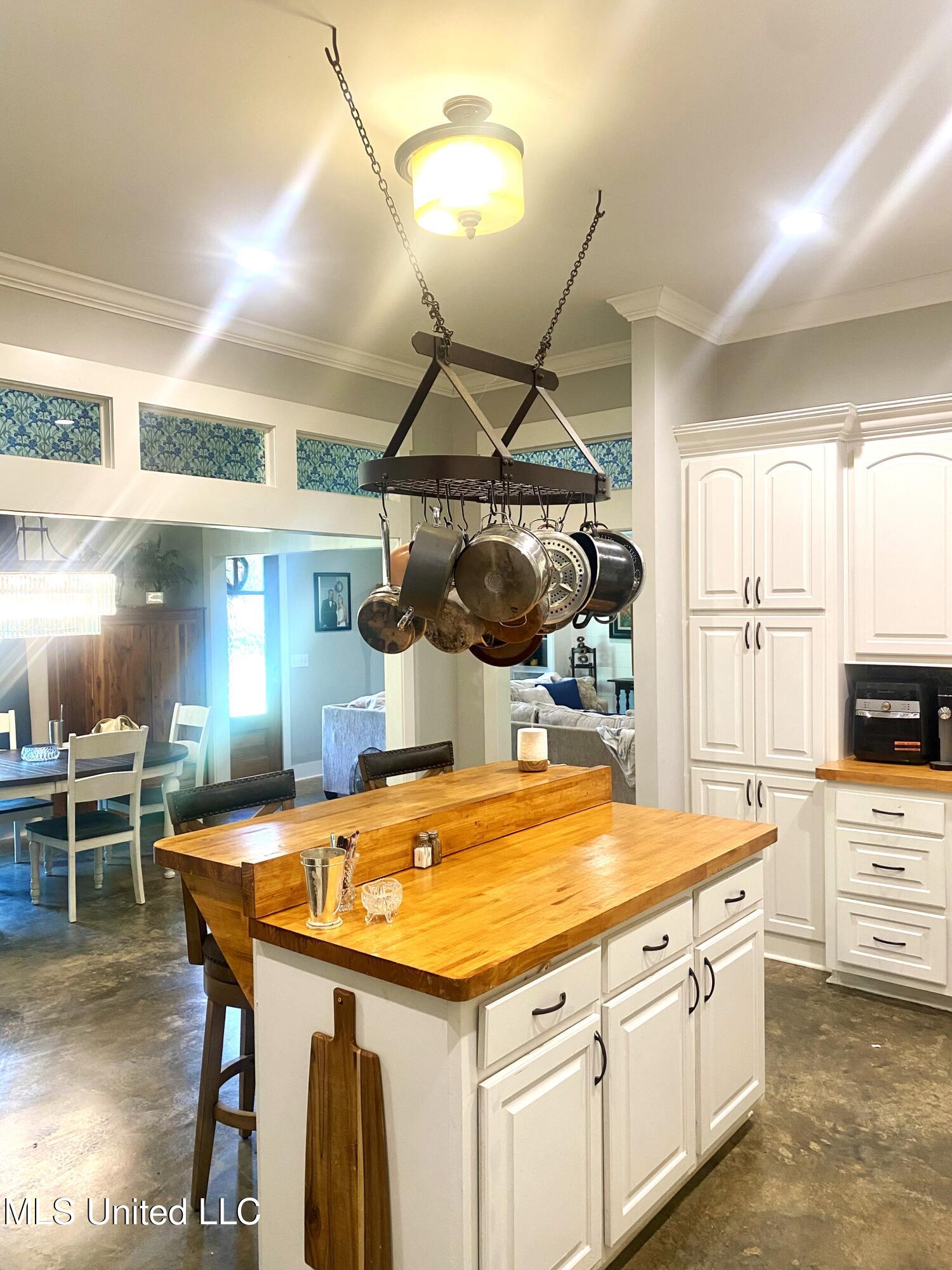115 Pinedale Road Property Photo 17