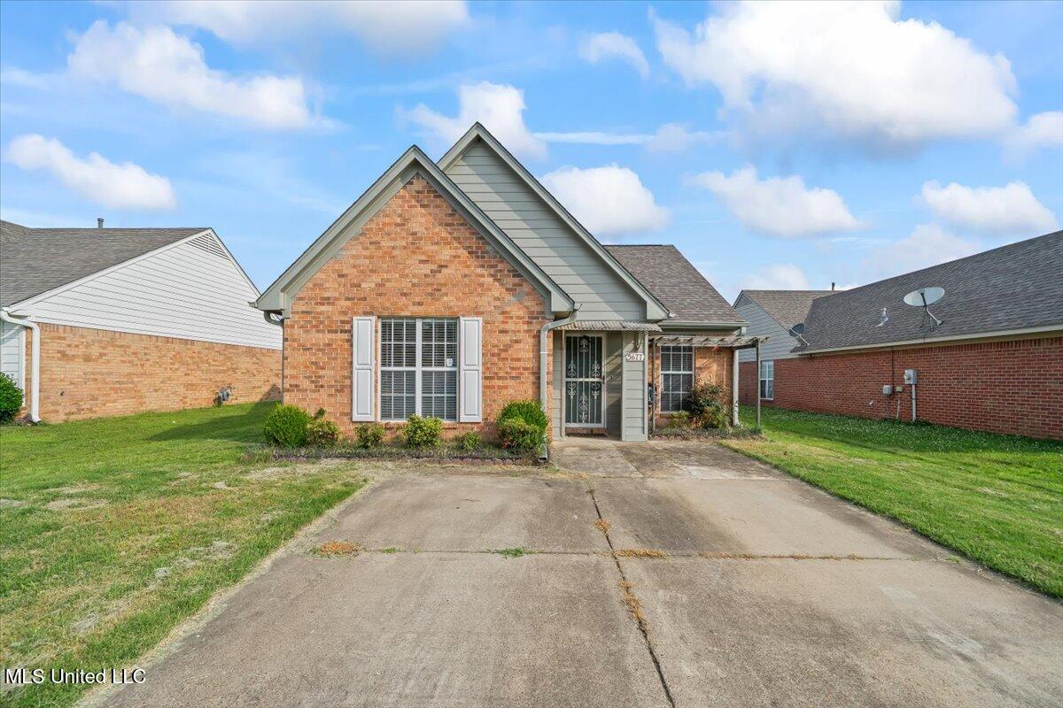 5677 W Kaitlyn Drive Property Photo 1