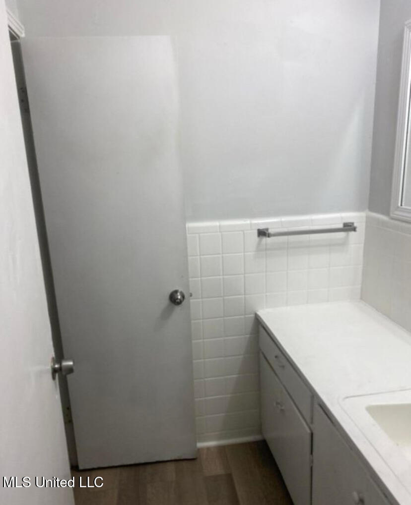 118 W Leavell Woods Drive Property Photo 4