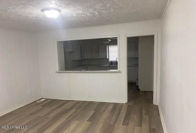 118 W Leavell Woods Drive Property Photo 6