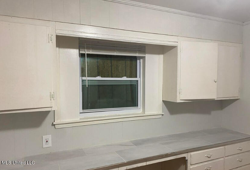 118 W Leavell Woods Drive Property Photo 9