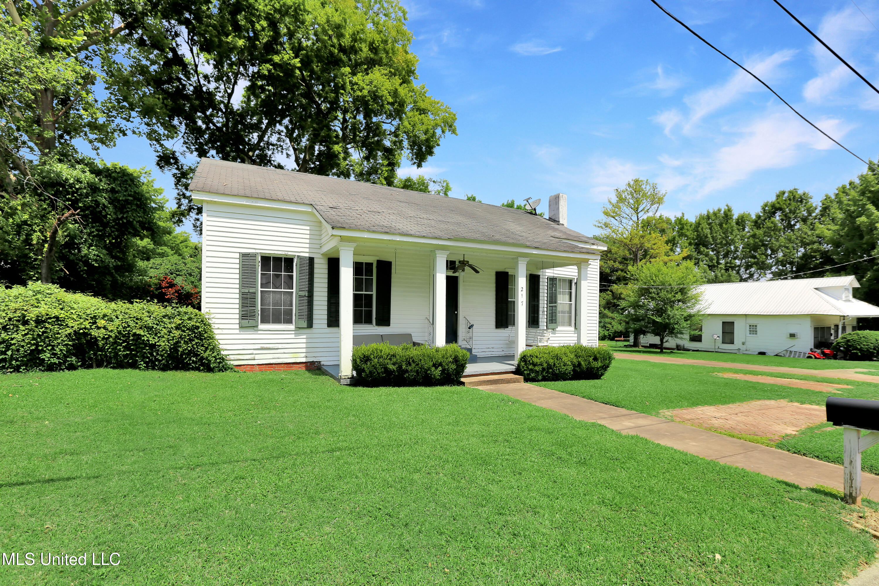 217 N Yazoo Street Property Photo 1