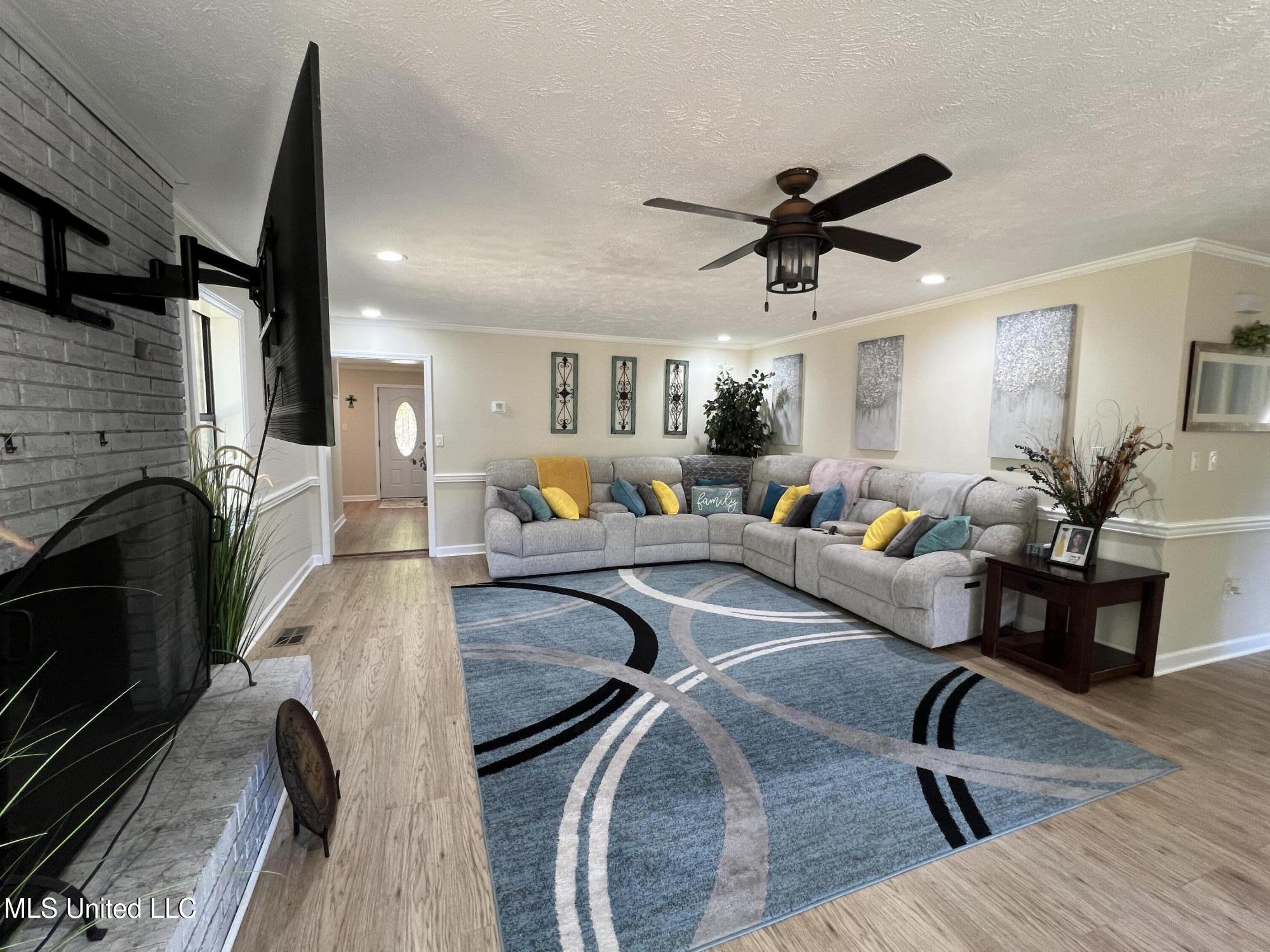 110 Hawks Nest Cove Property Photo 7