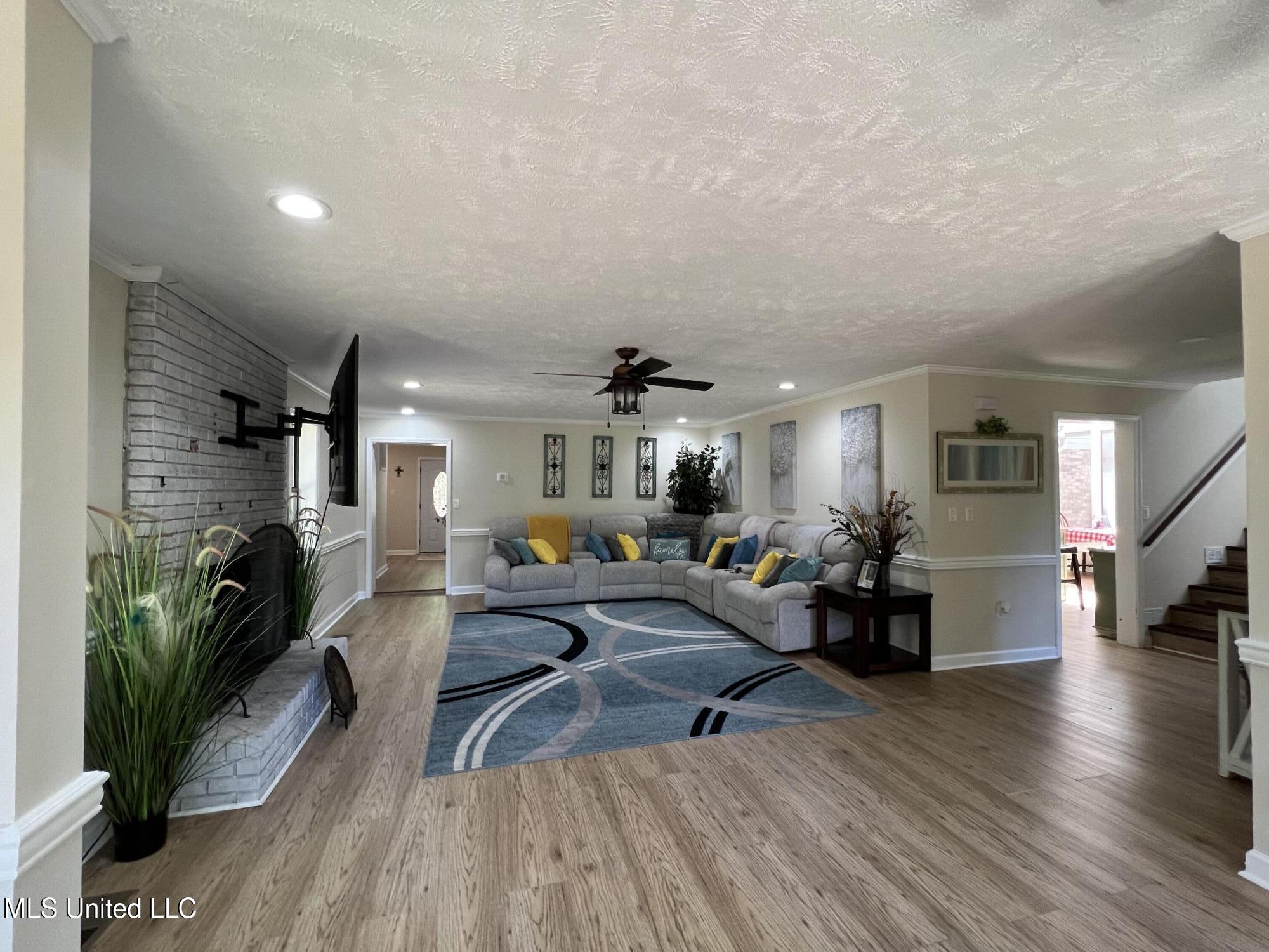 110 Hawks Nest Cove Property Photo 8