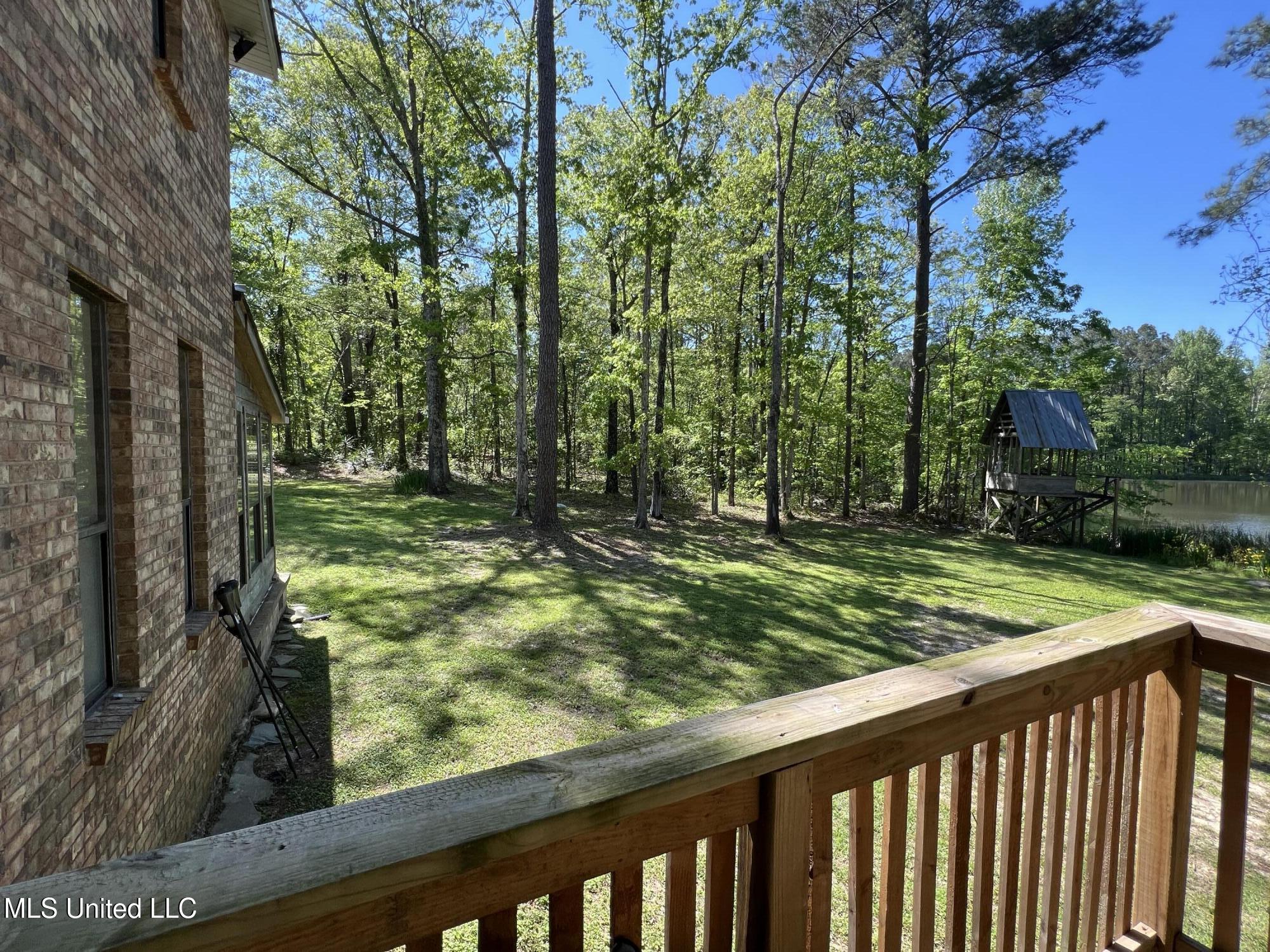 110 Hawks Nest Cove Property Photo 13