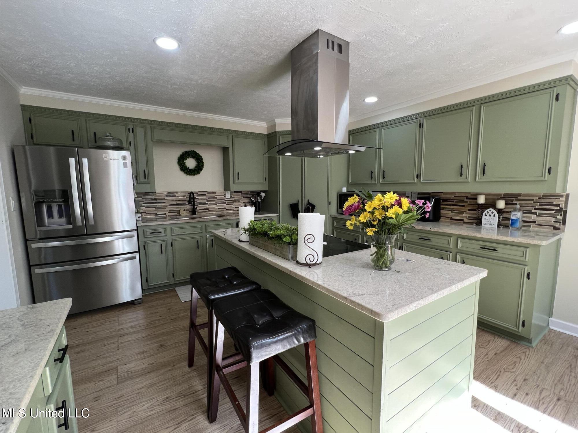 110 Hawks Nest Cove Property Photo 17