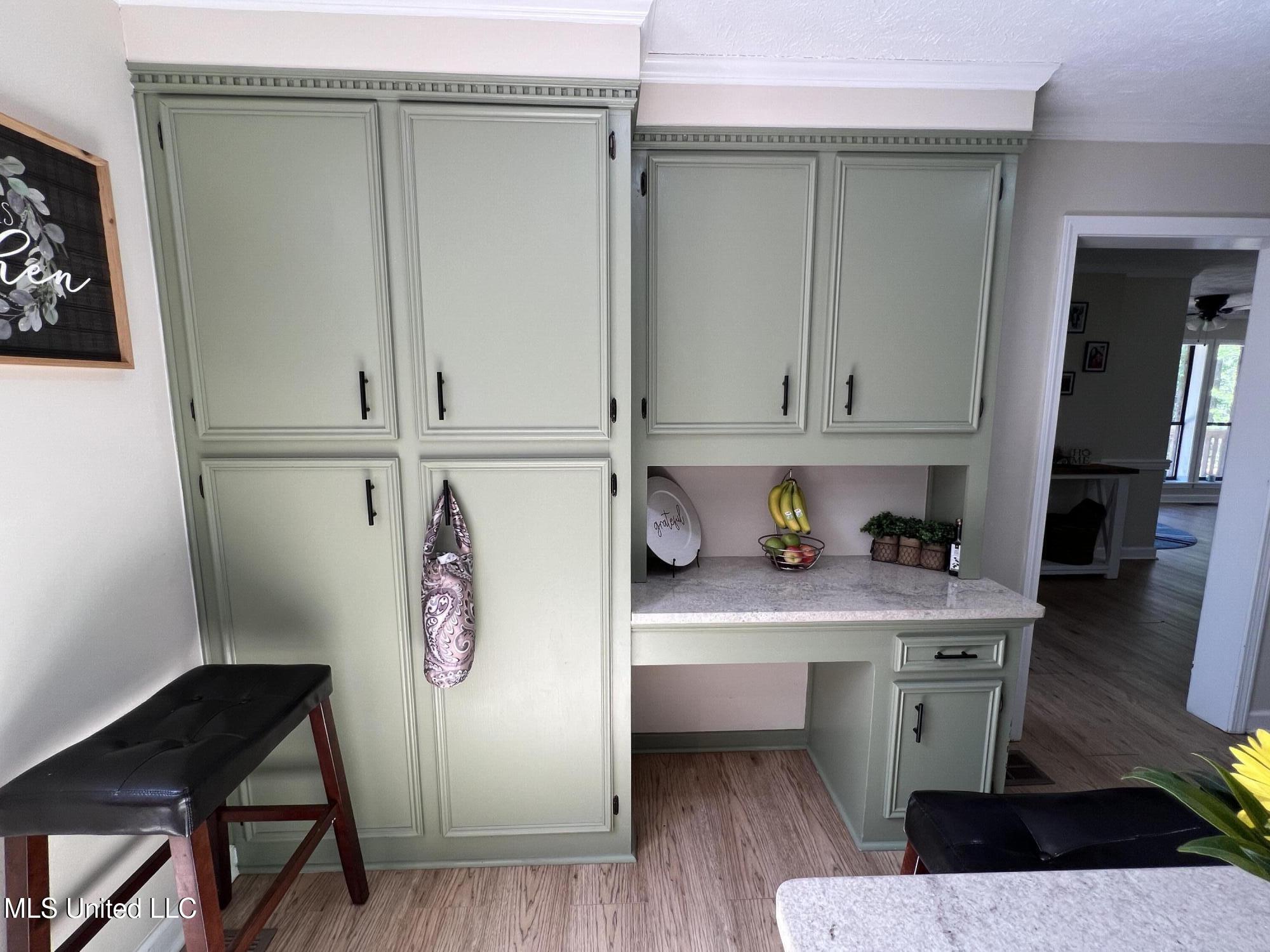 110 Hawks Nest Cove Property Photo 19