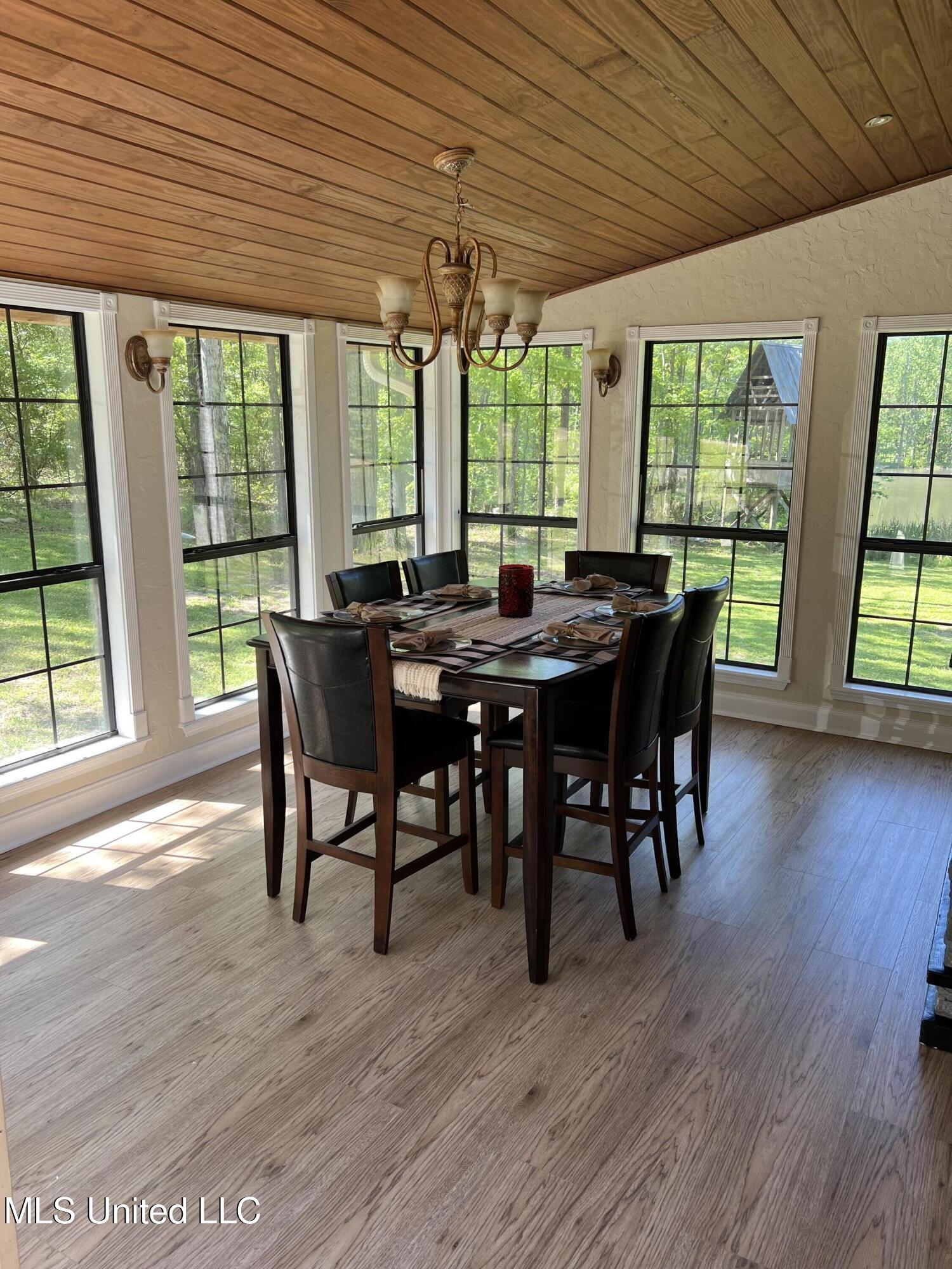 110 Hawks Nest Cove Property Photo 20