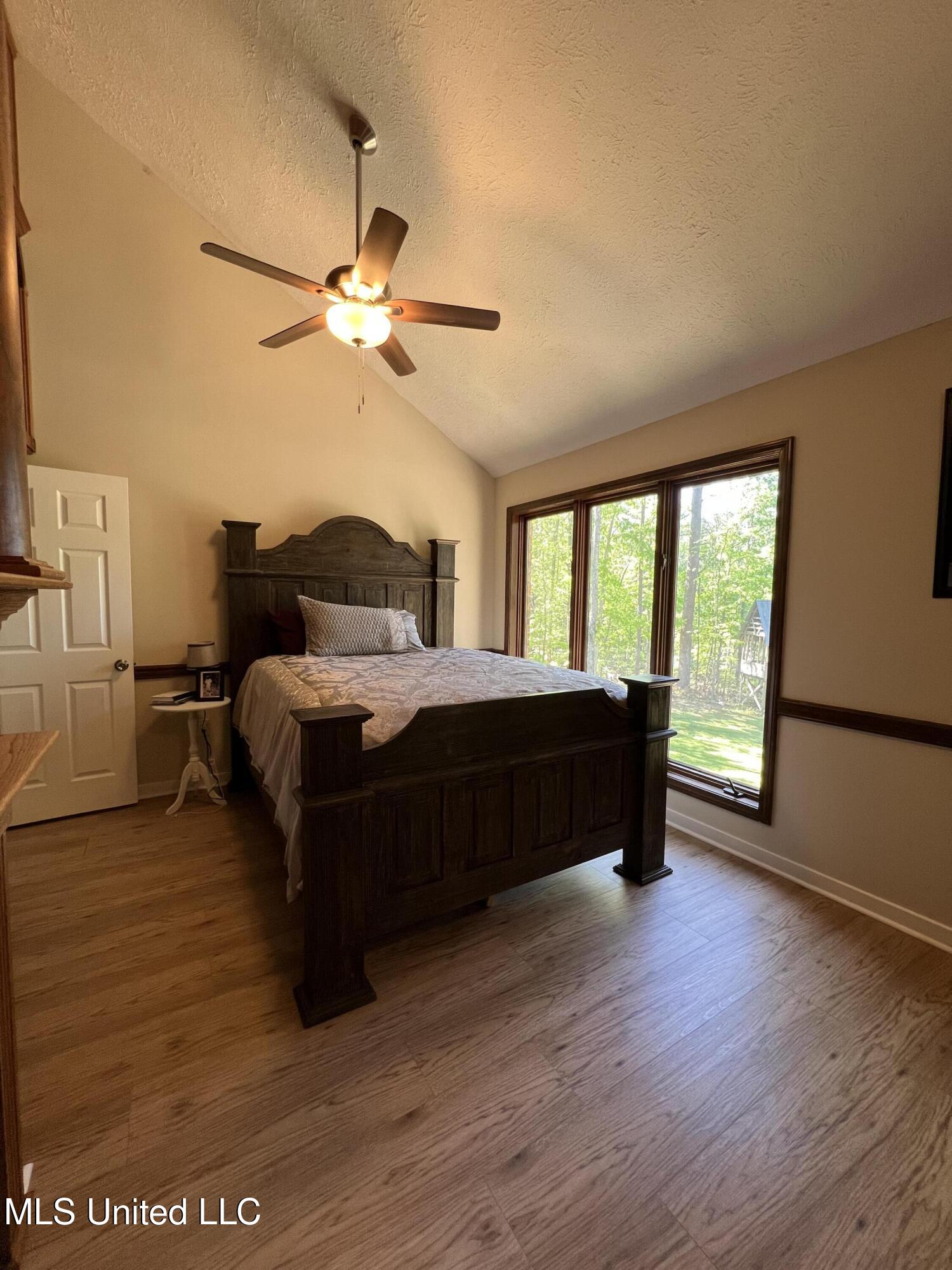 110 Hawks Nest Cove Property Photo 32