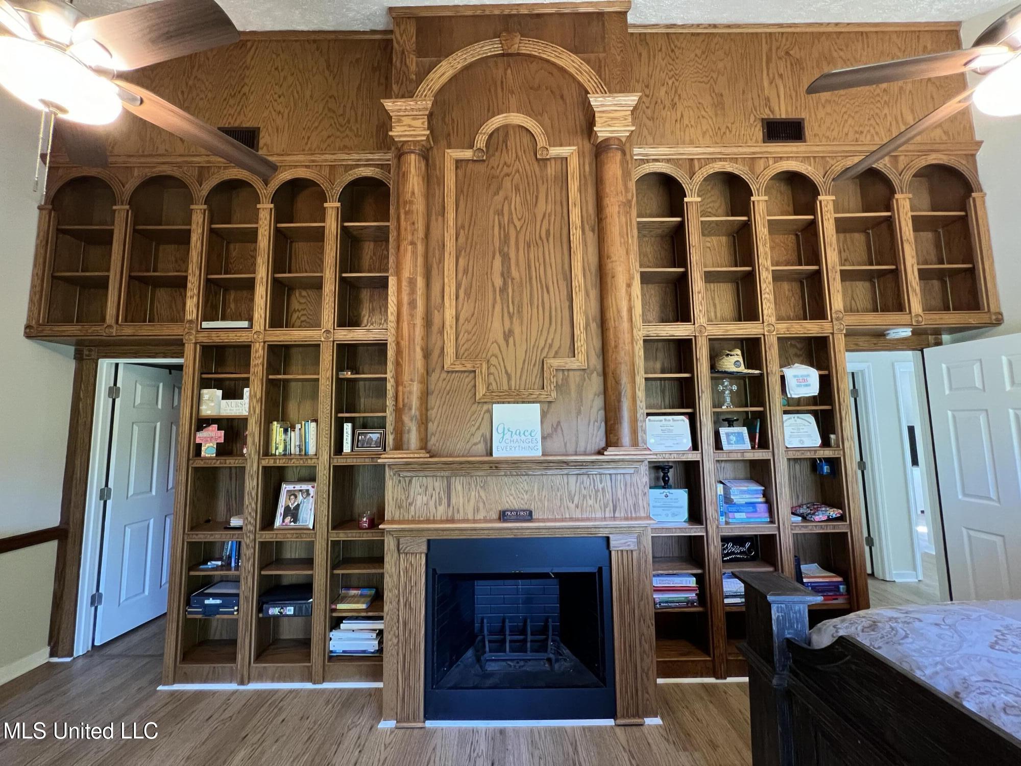 110 Hawks Nest Cove Property Photo 34