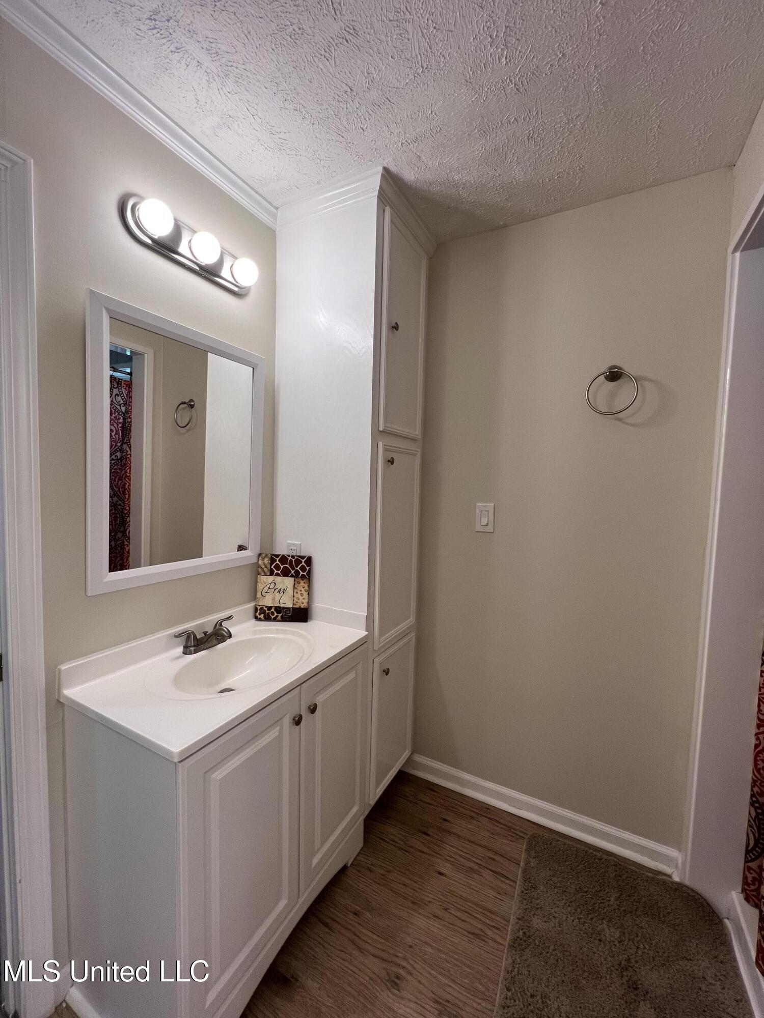 110 Hawks Nest Cove Property Photo 37