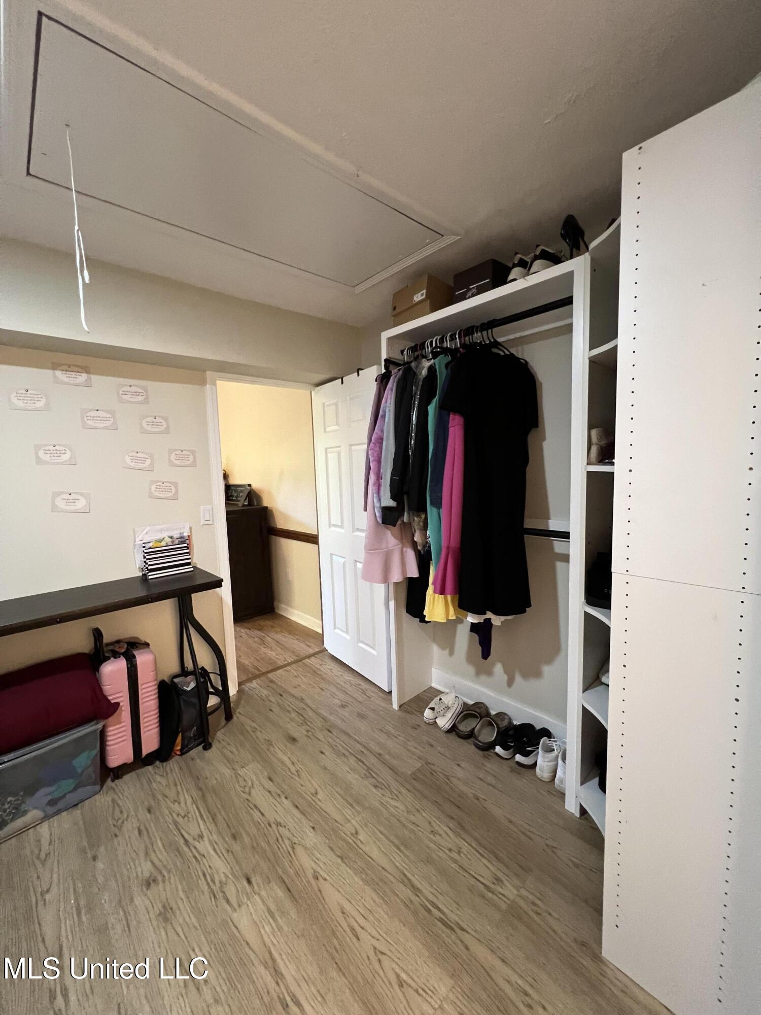 110 Hawks Nest Cove Property Photo 45