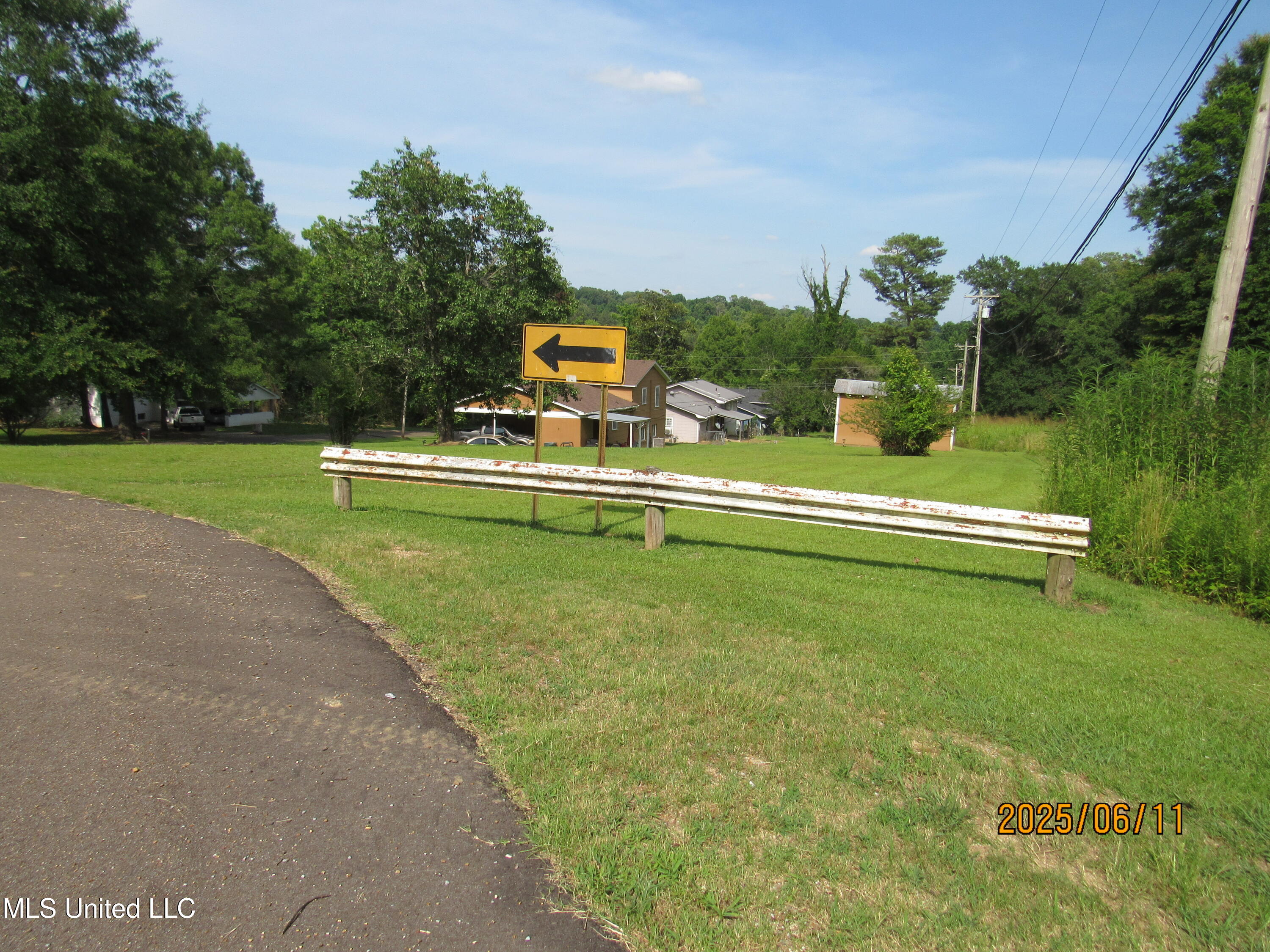 Enchanted Drive Property Photo 4