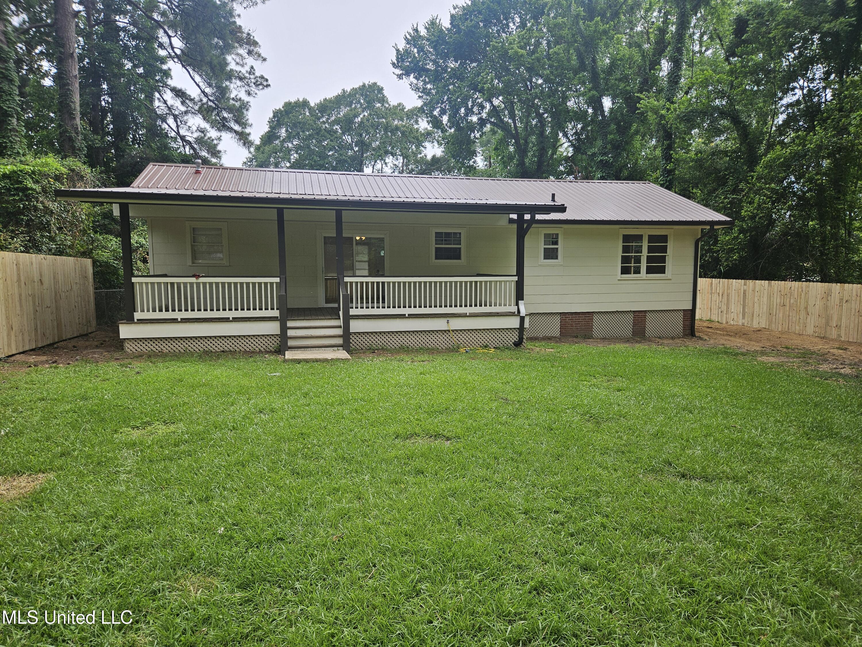 503 Brooklyn Drive Property Photo 1