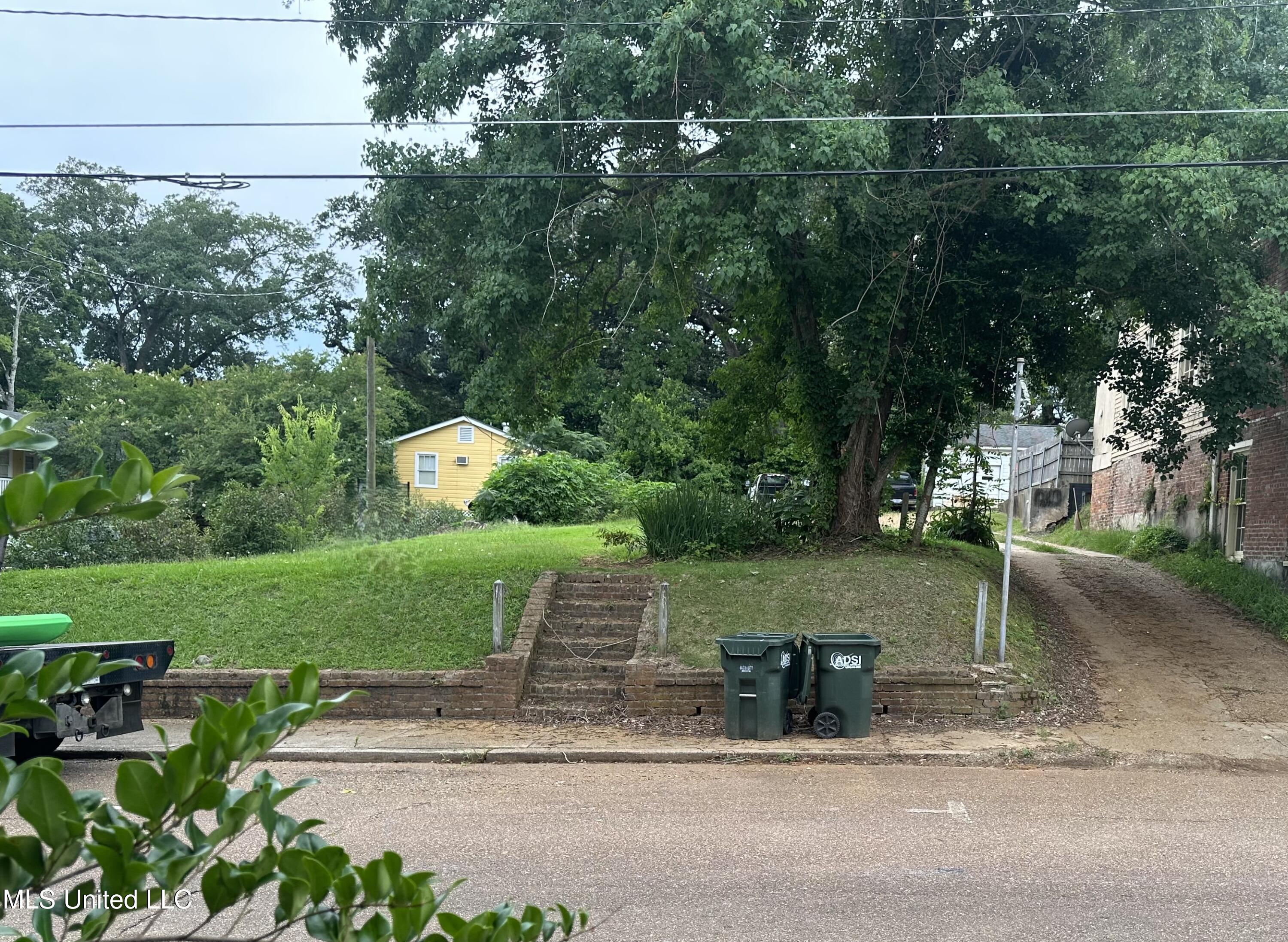 806 State Street Property Photo 1