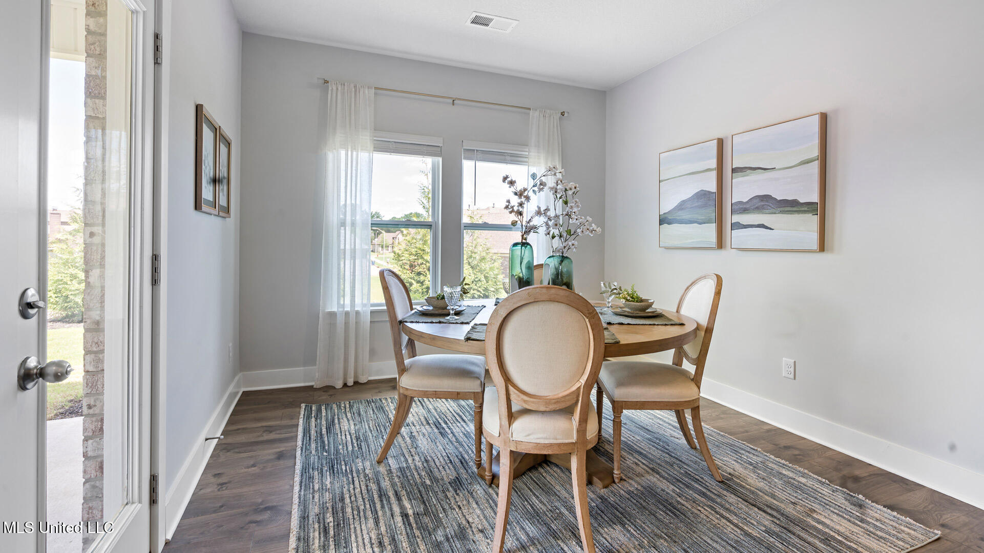 5382 Bunyan Hill Drive Property Photo 4