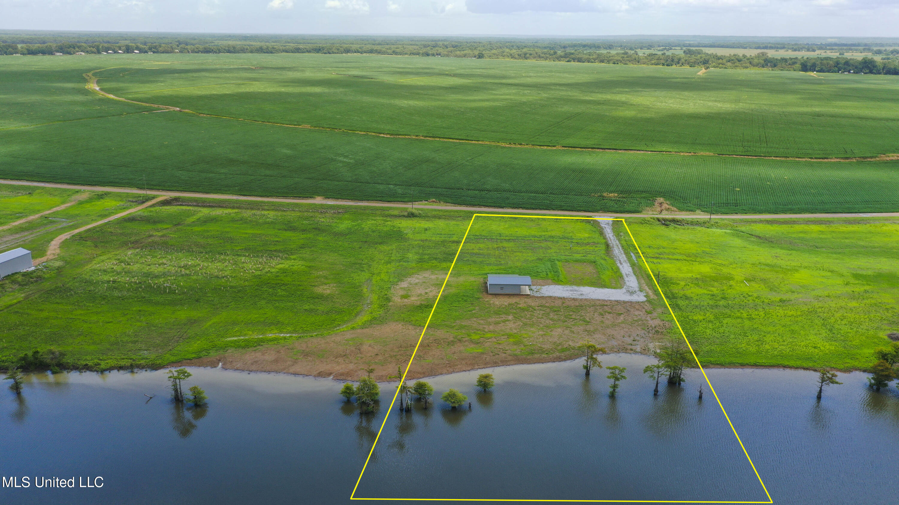 001 Deerfield Road Property Photo 2