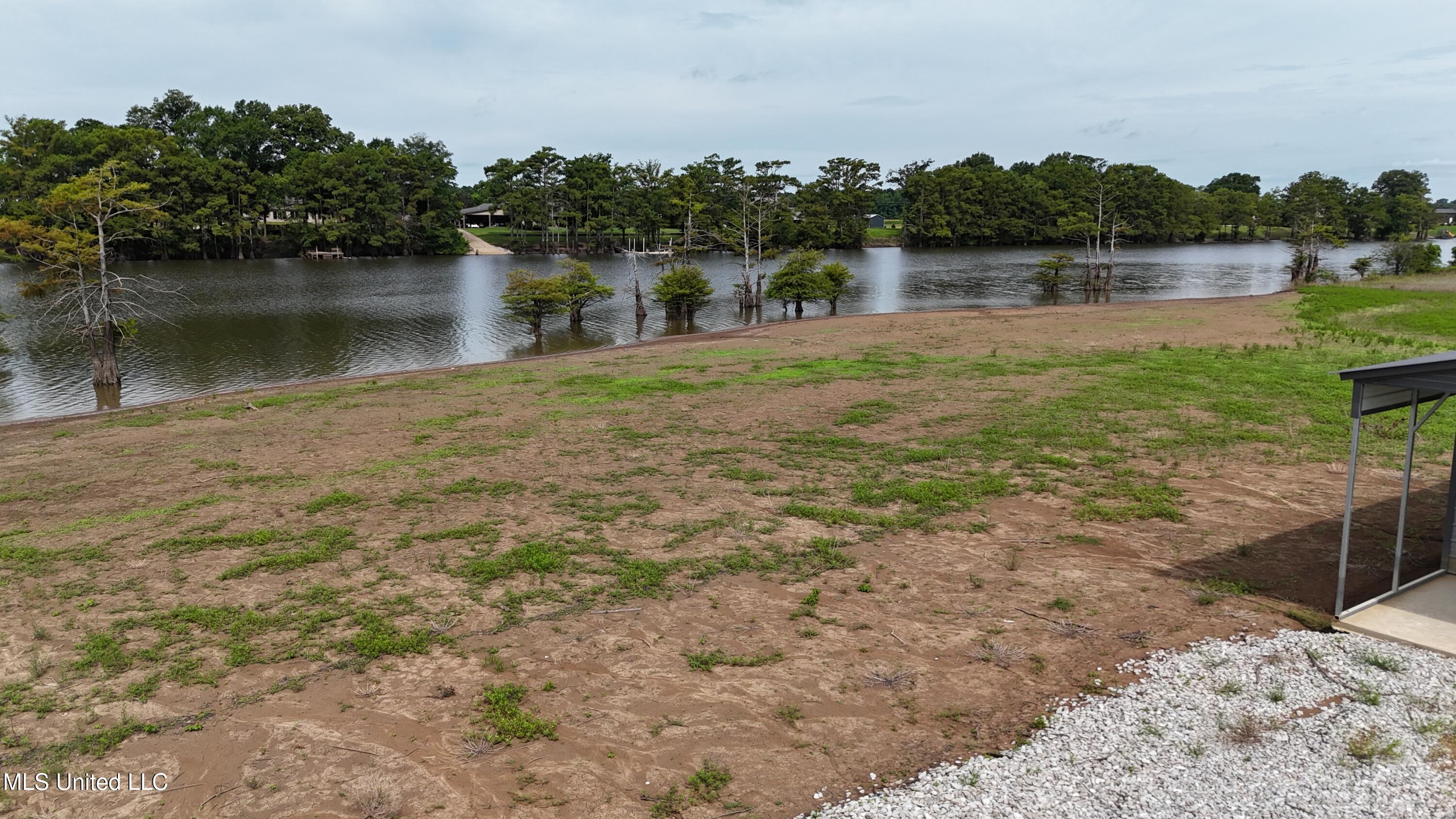 001 Deerfield Road Property Photo 10