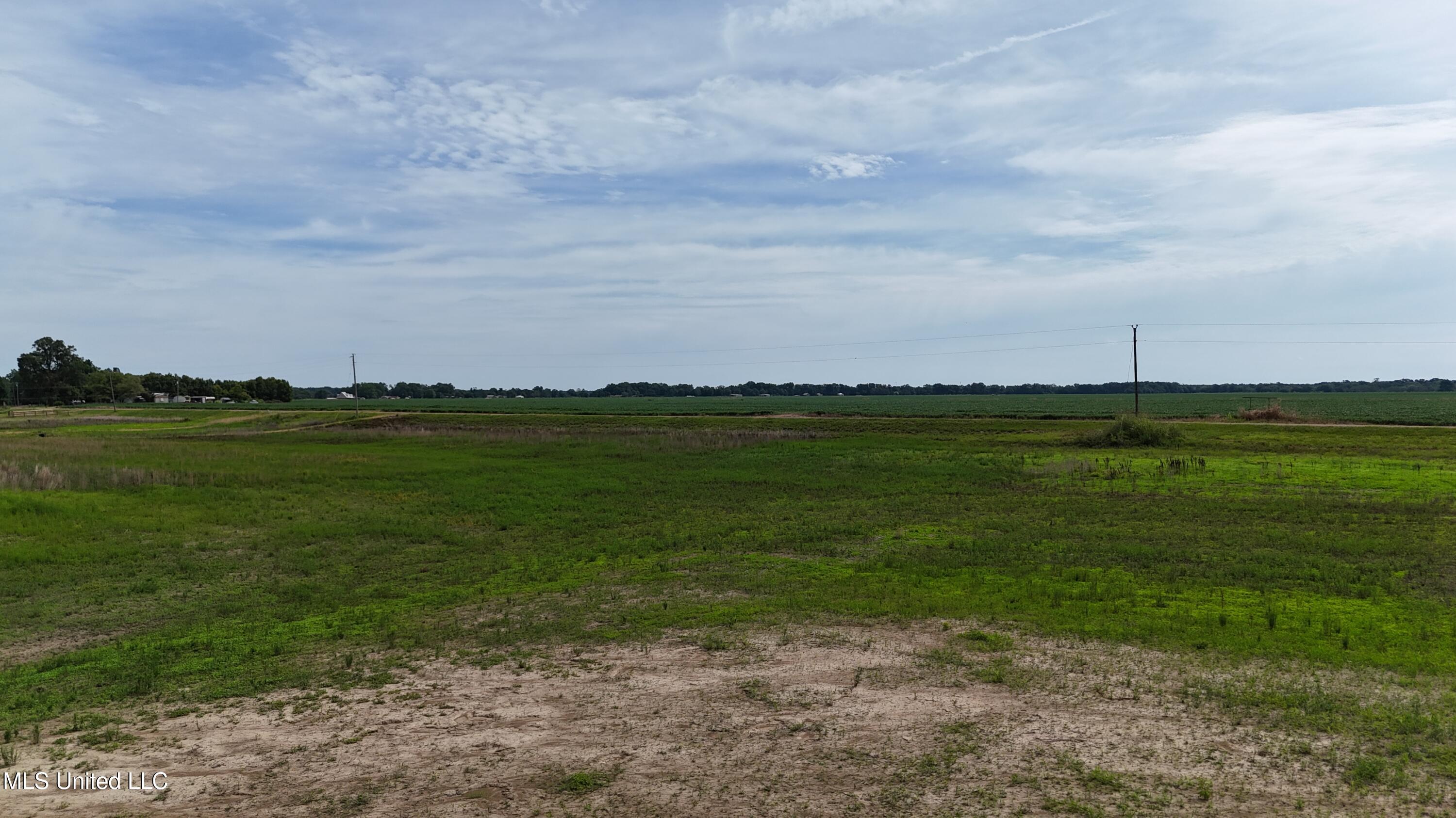 001 Deerfield Road Property Photo 16