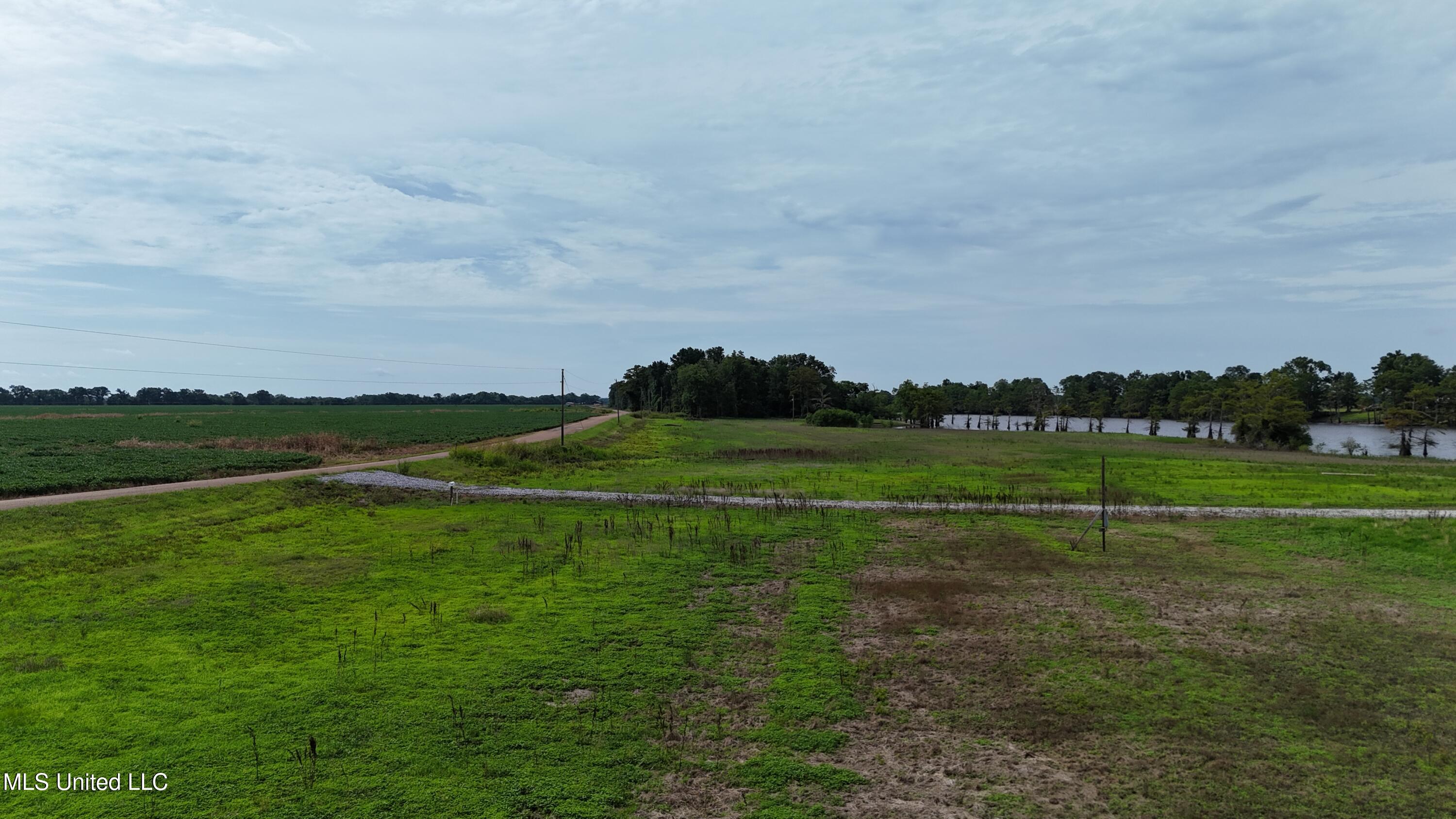 001 Deerfield Road Property Photo 19