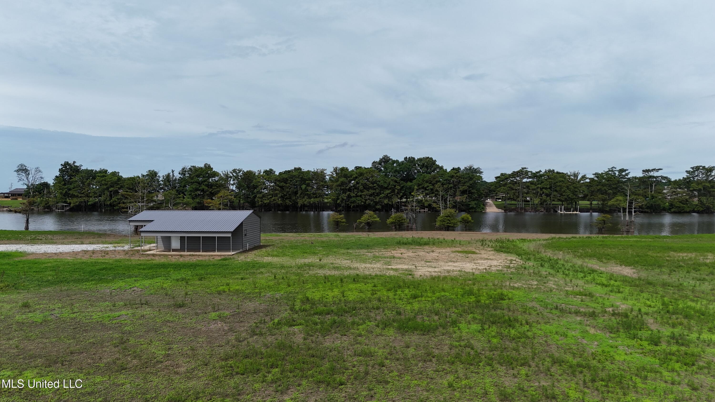 001 Deerfield Road Property Photo 20