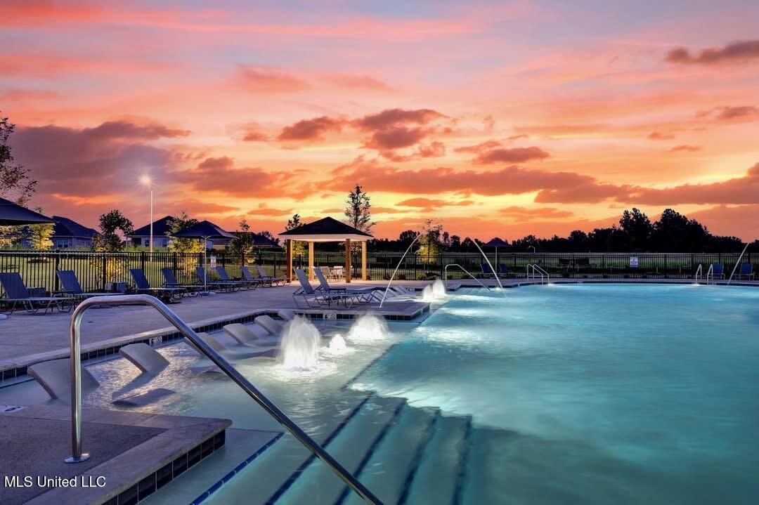 8304 Gum Pond Drive Property Photo 17