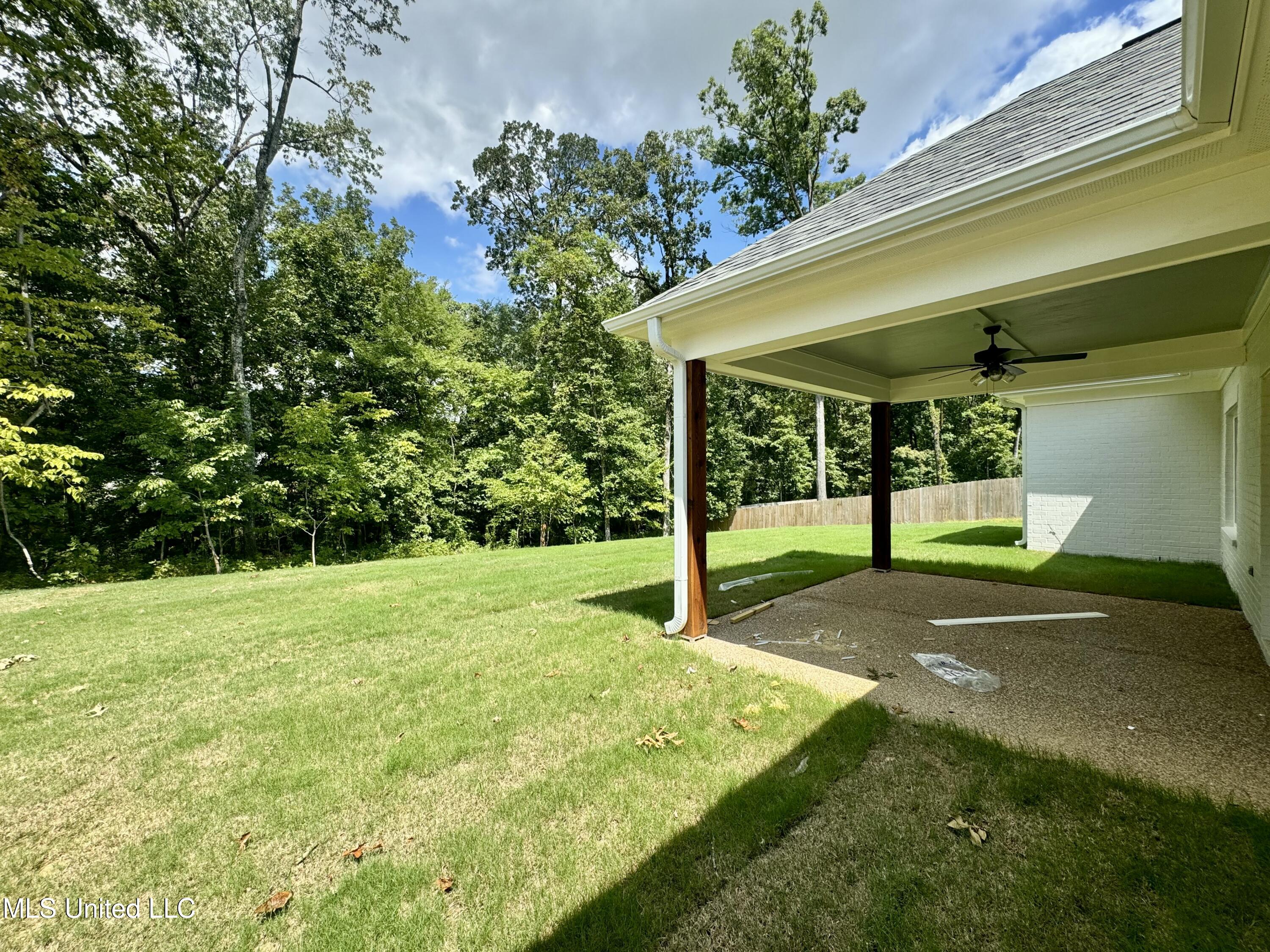 6579 Grand Oak Lane Property Photo 17