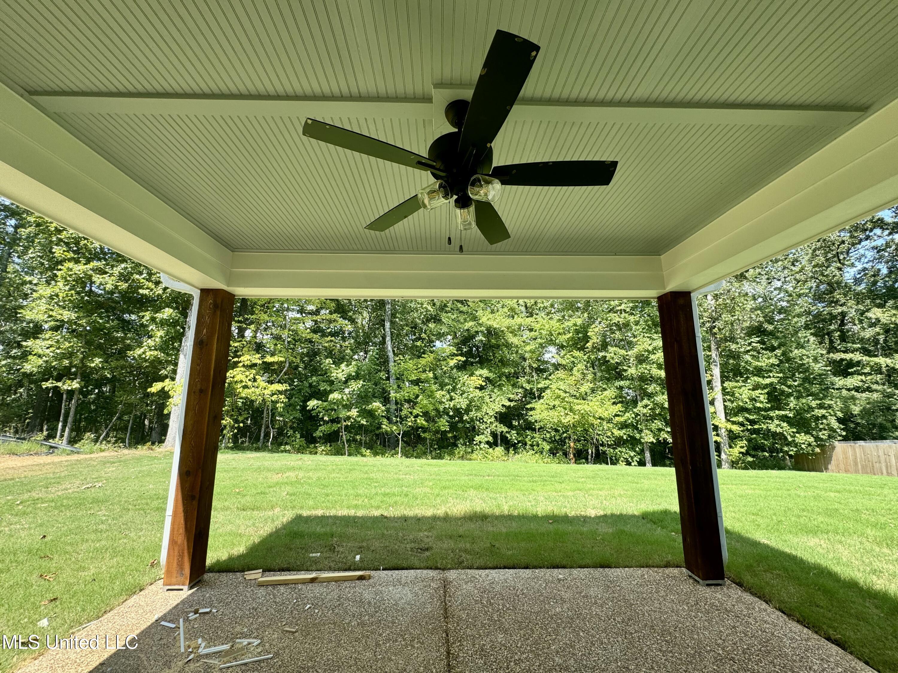 6579 Grand Oak Lane Property Photo 18