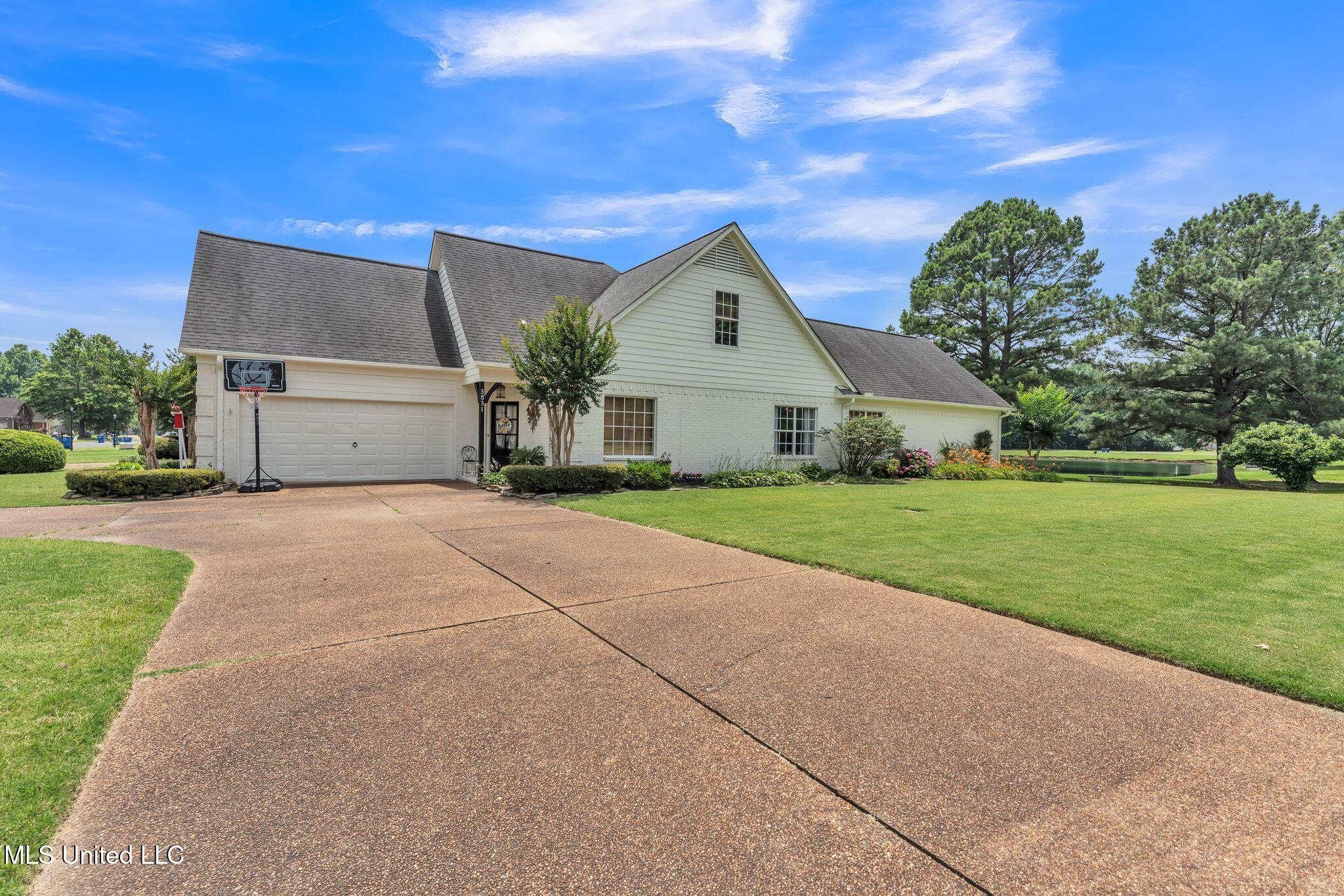 3831 Lake Village Cove Property Photo 1