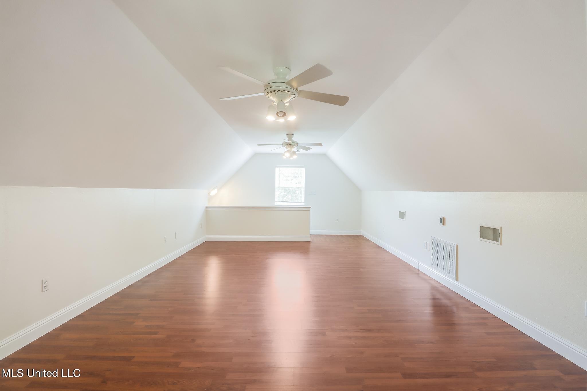 5029 Crescent Ridge Drive Property Photo 42