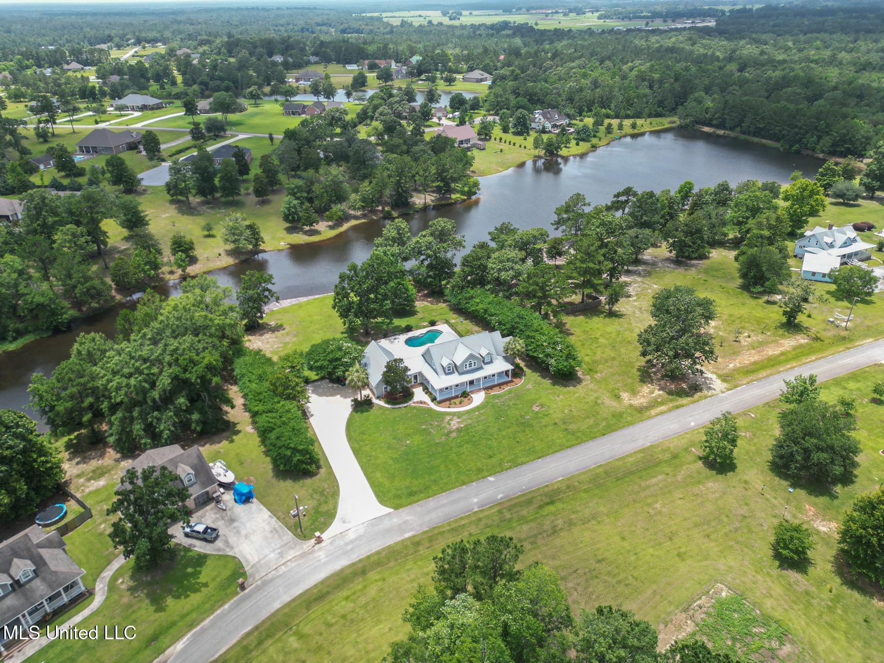 5029 Crescent Ridge Drive Property Photo 49
