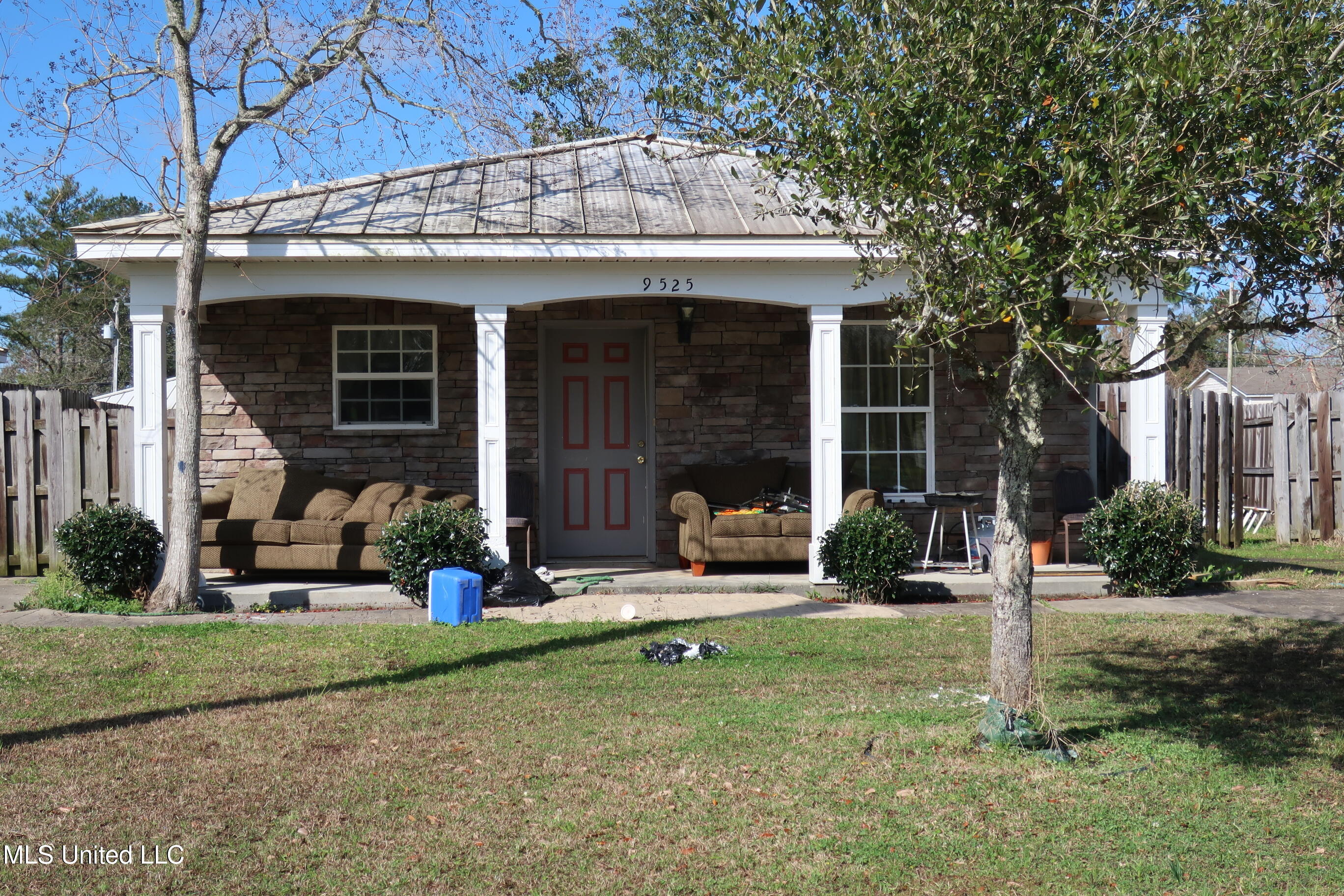9529 Smith Avenue Property Photo