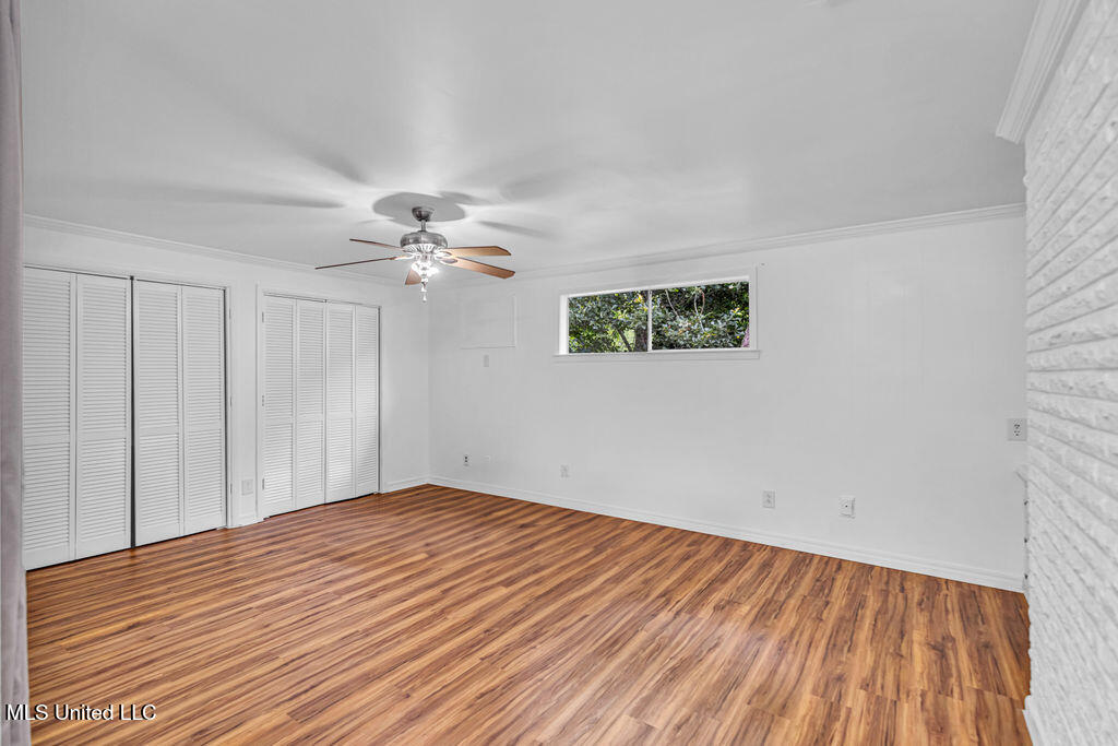 931 Brown Street Property Photo 15