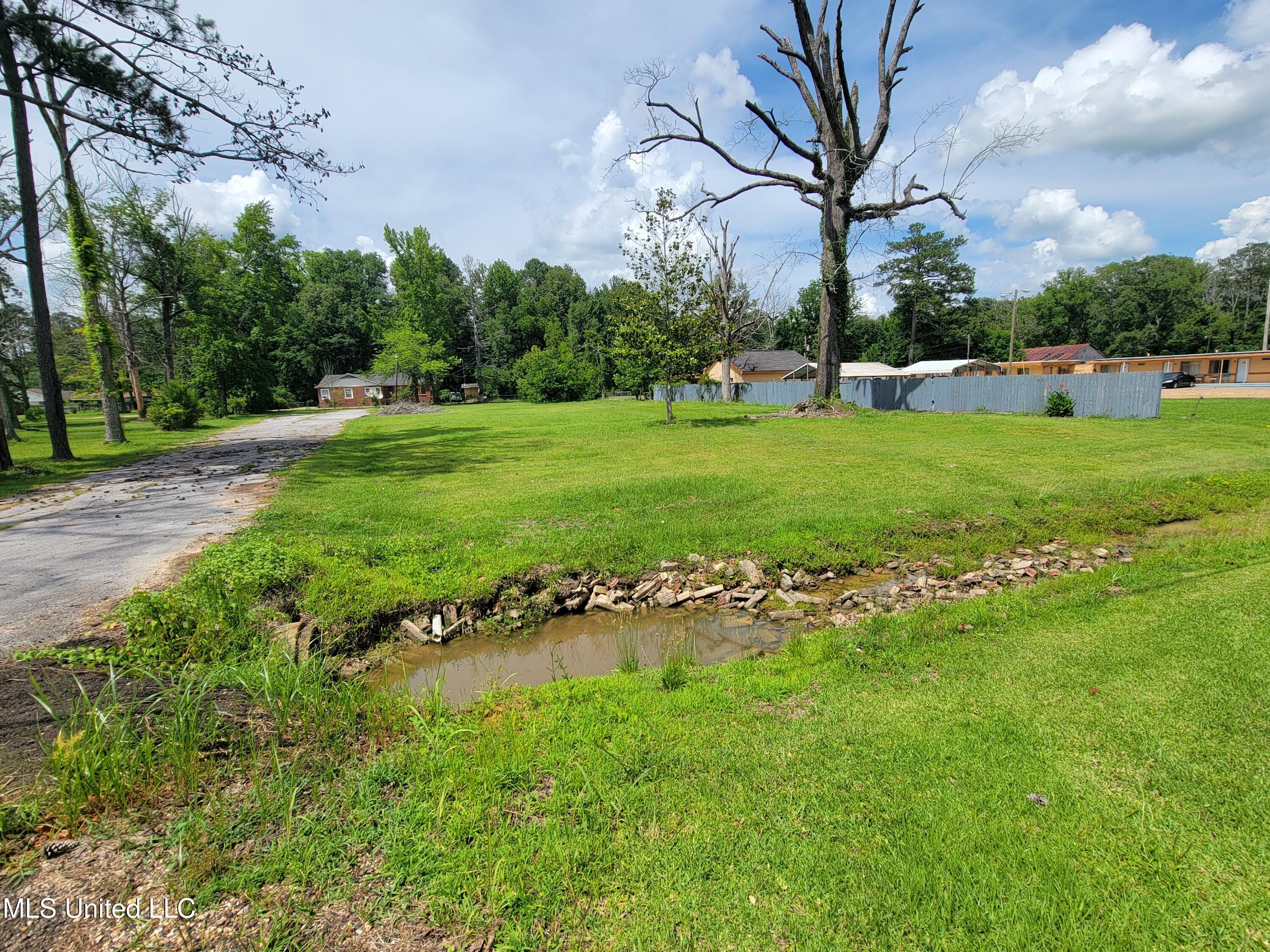 1505 E 3rd Street Property Photo 2