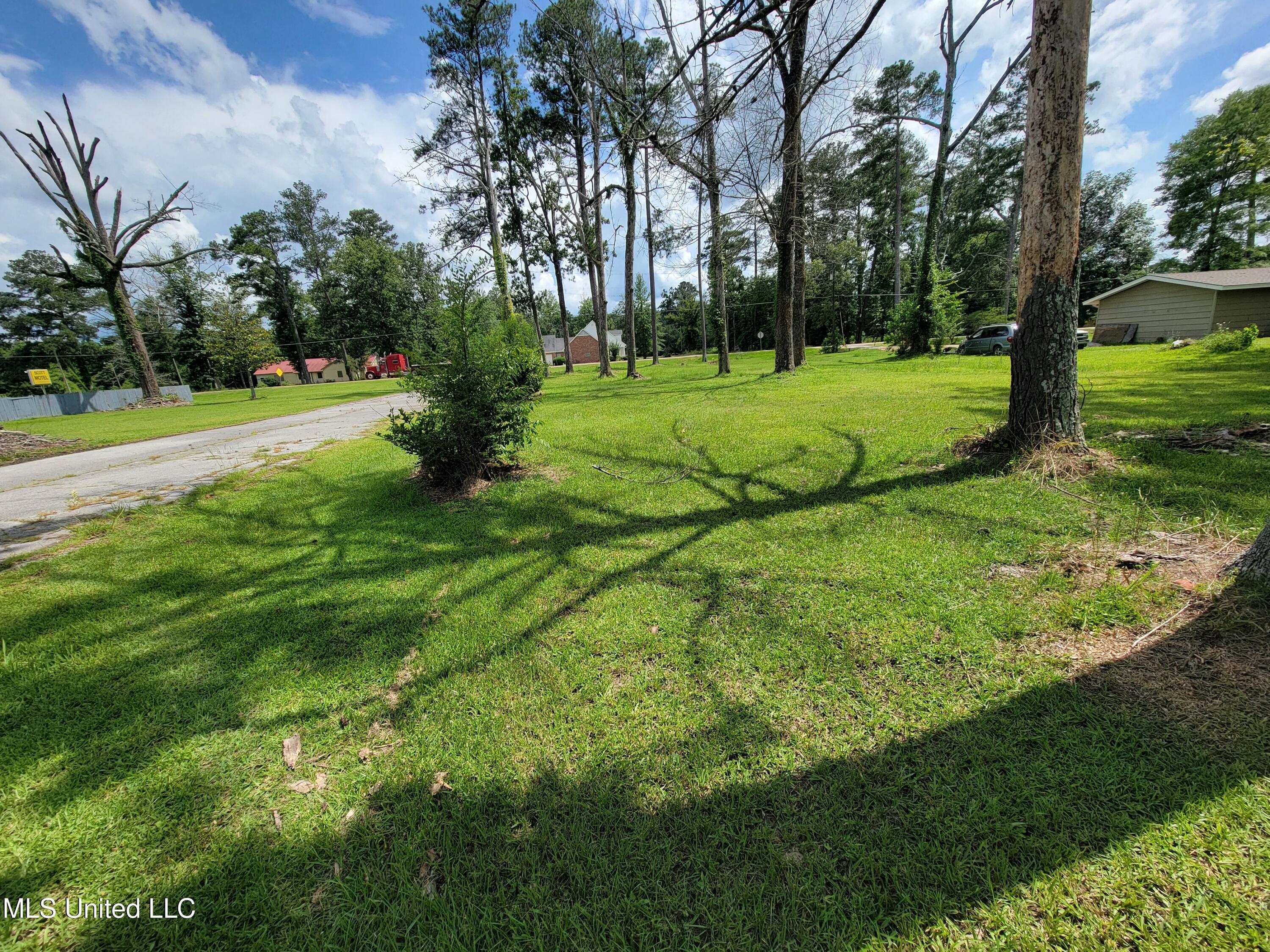 1505 E 3rd Street Property Photo 7