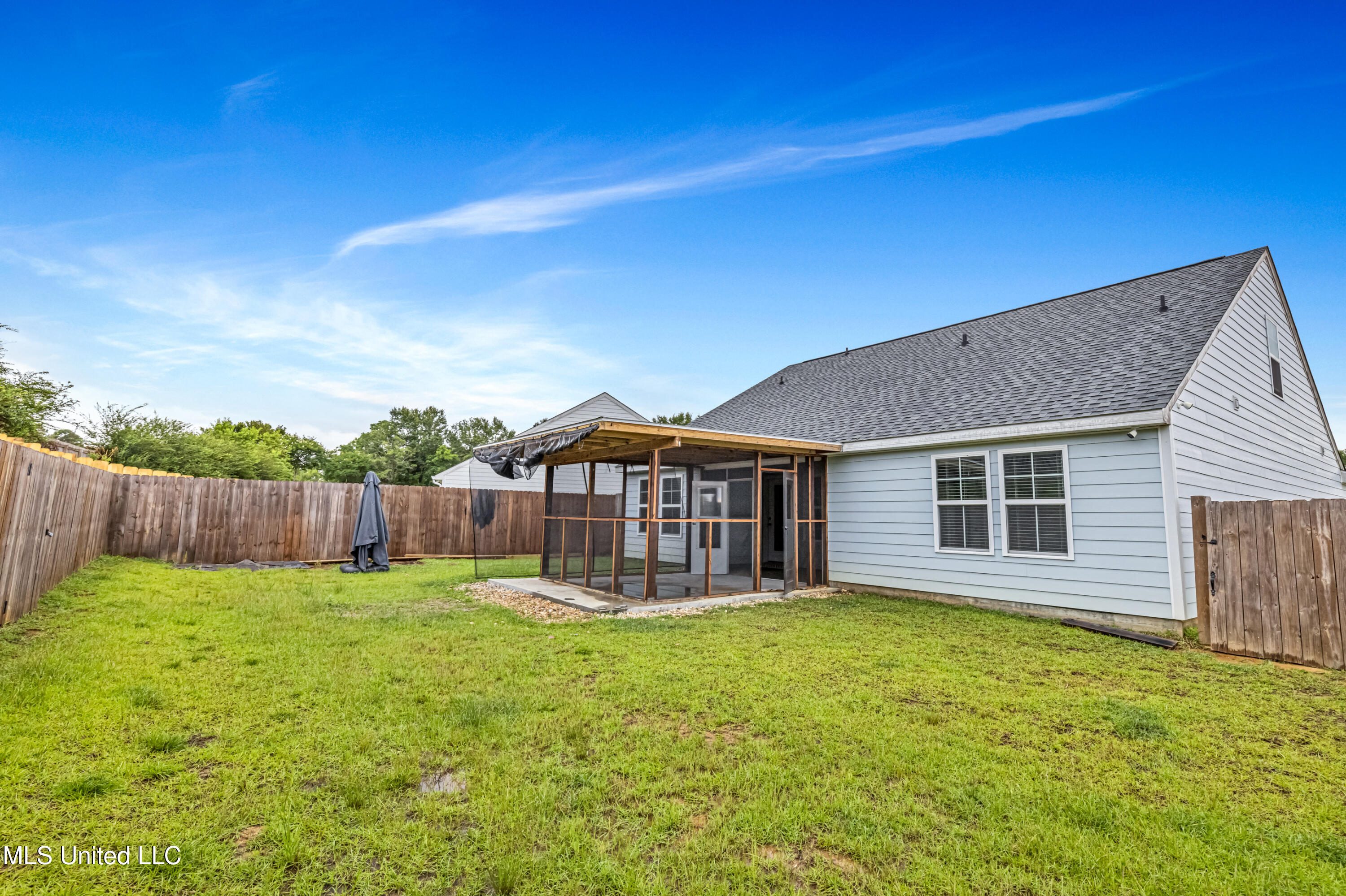 18097 Craine Ridge Cove Property Photo 23