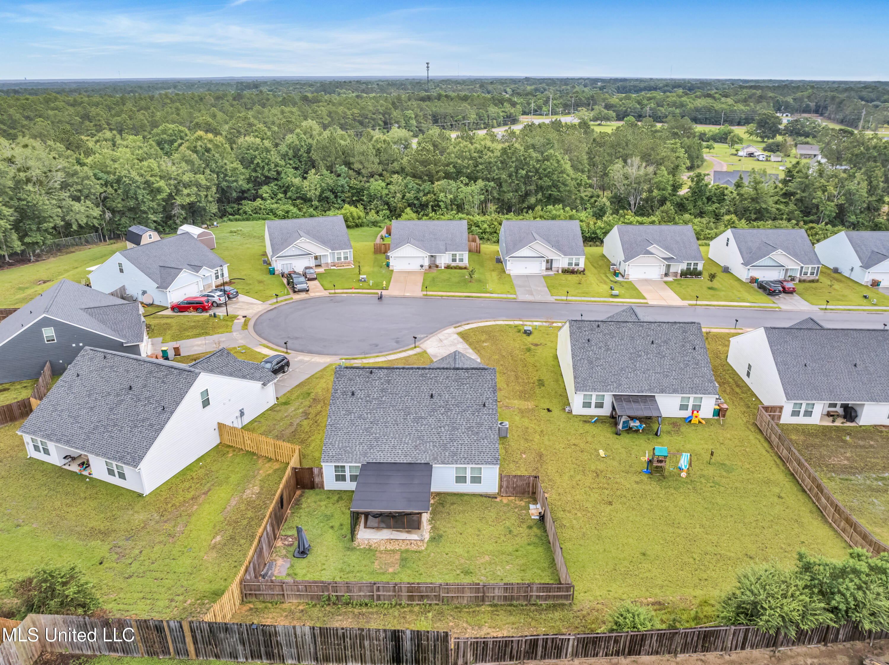 18097 Craine Ridge Cove Property Photo 27