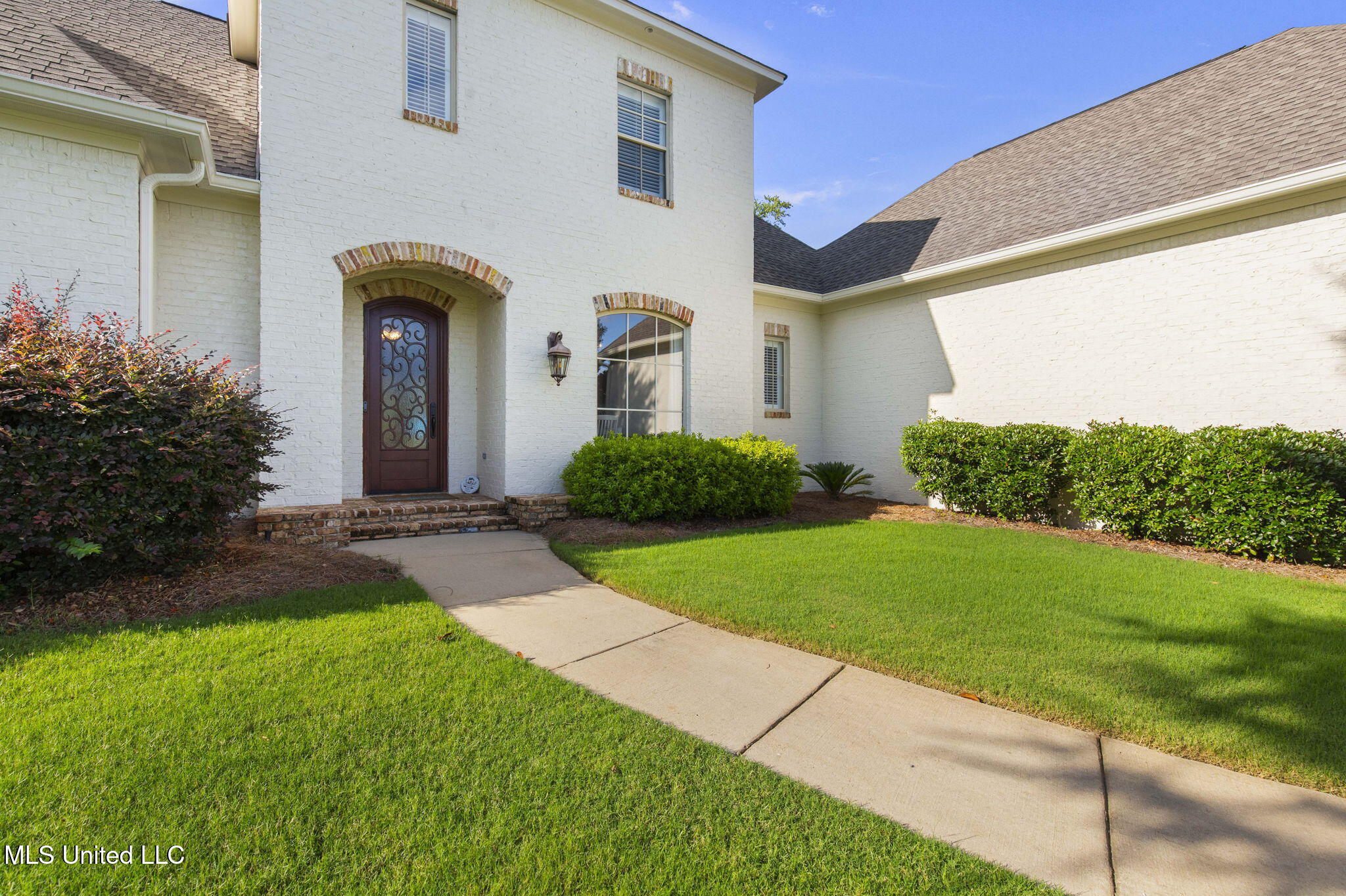 120 Saddlebrook Cove Property Photo 6