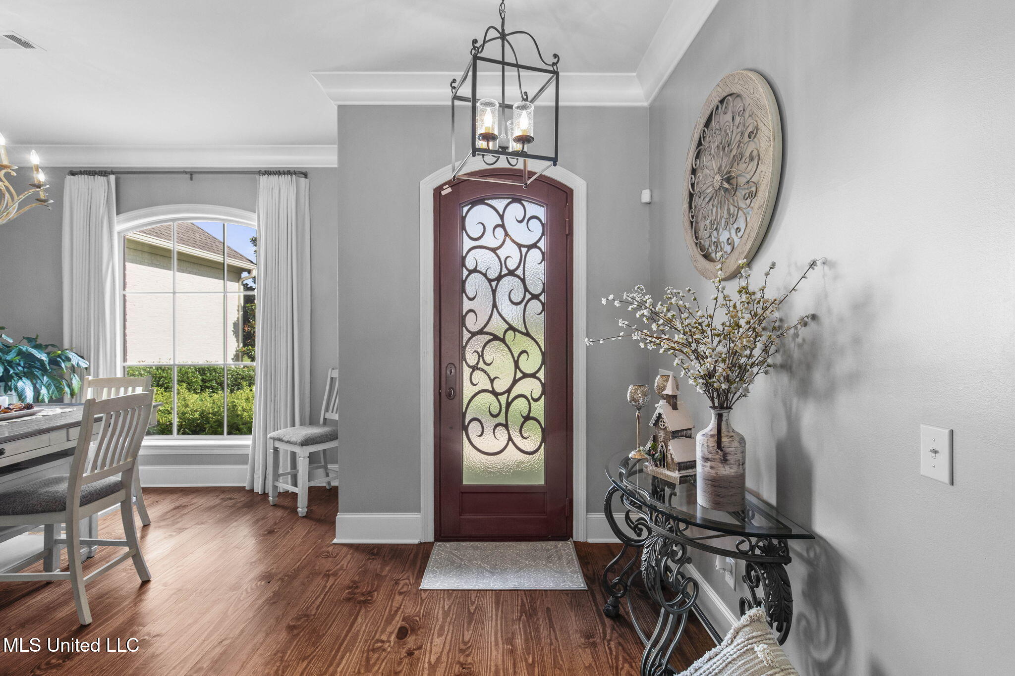 120 Saddlebrook Cove Property Photo 8