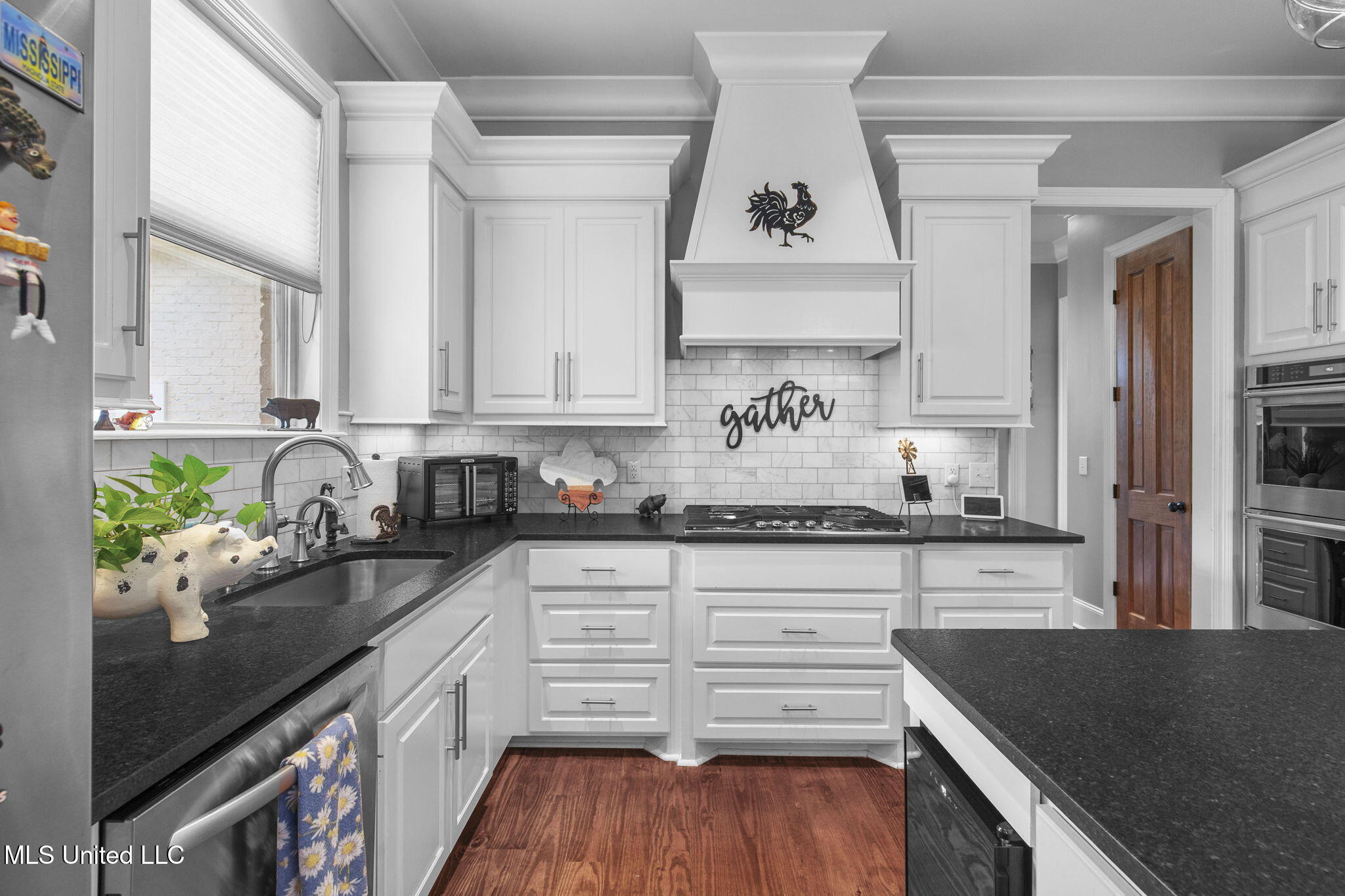 120 Saddlebrook Cove Property Photo 23