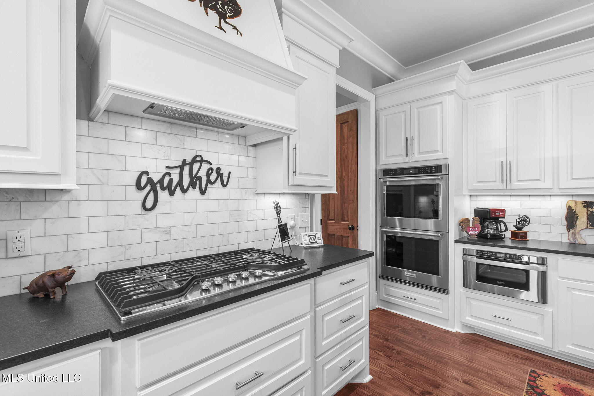 120 Saddlebrook Cove Property Photo 27